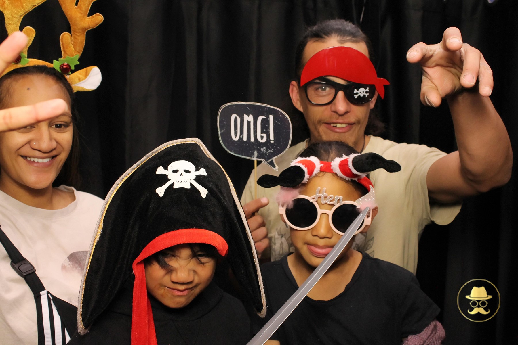 Special Children's Christmas Party | View more photos from the event at chchgallery.classicphotobooths.co.nz/u/chchcpbgallery/Special-Childrens-Christmas-Party-3