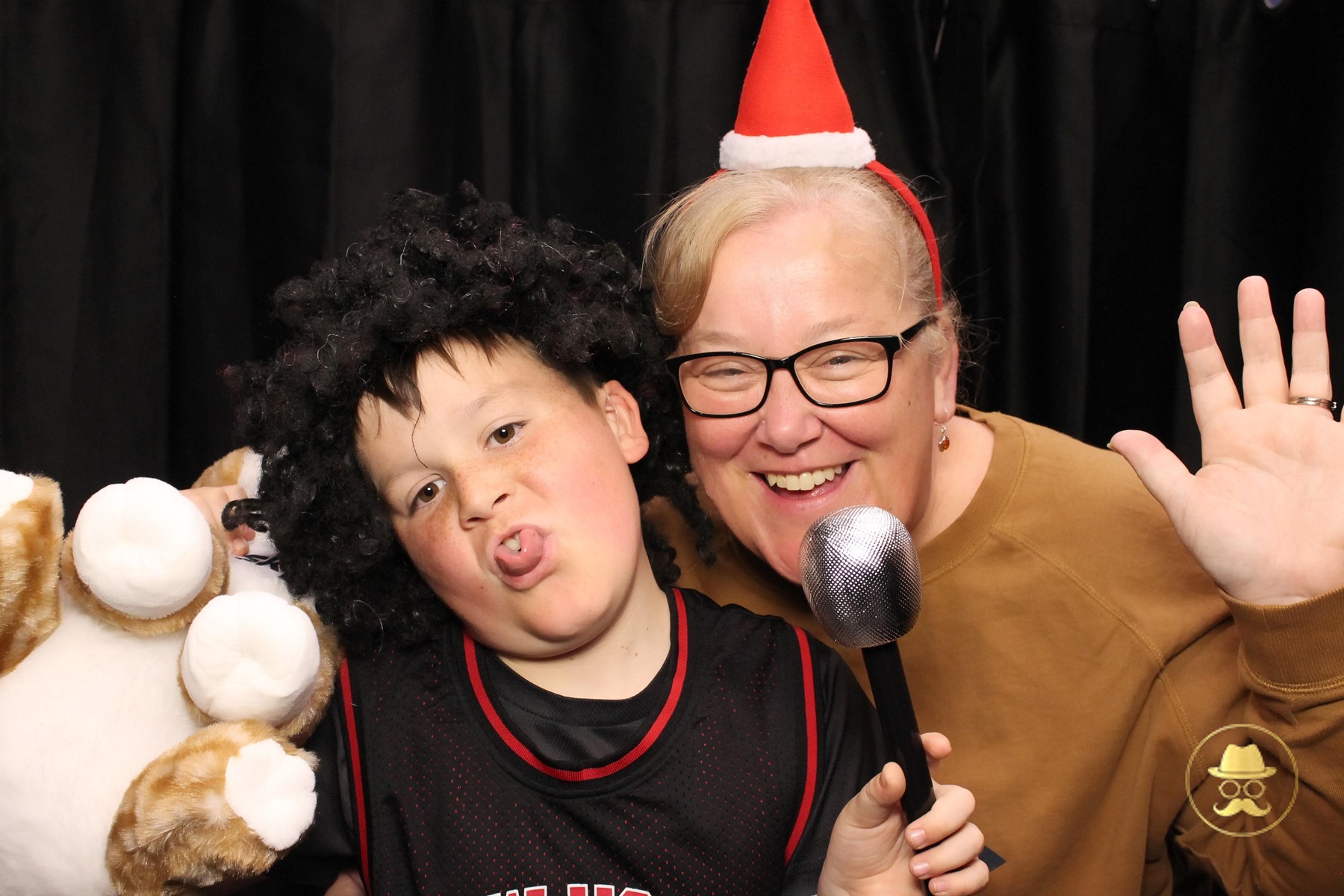 Special Children's Christmas Party | View more photos from the event at chchgallery.classicphotobooths.co.nz/u/chchcpbgallery/Special-Childrens-Christmas-Party-3