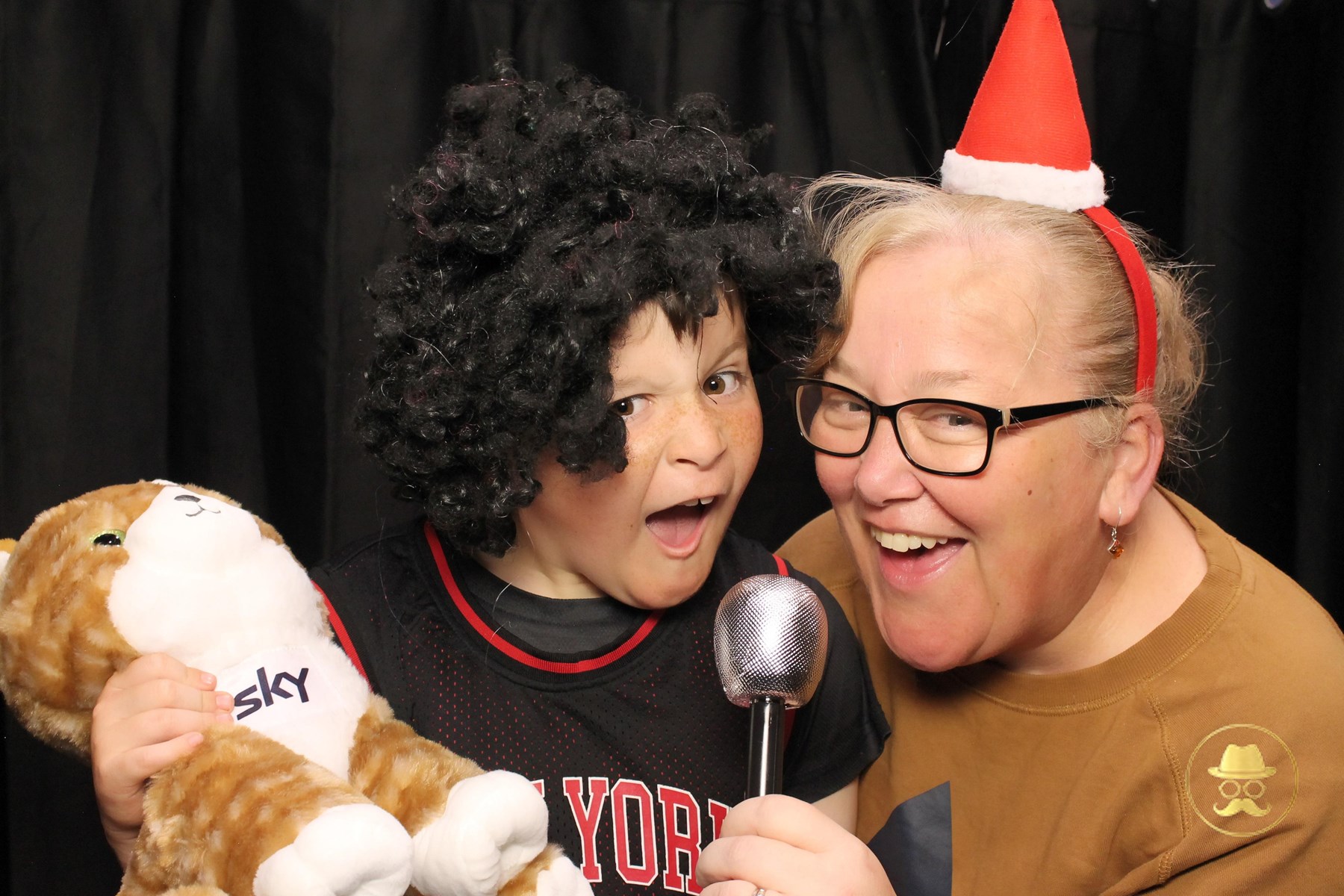 Special Children's Christmas Party | View more photos from the event at chchgallery.classicphotobooths.co.nz/u/chchcpbgallery/Special-Childrens-Christmas-Party-3