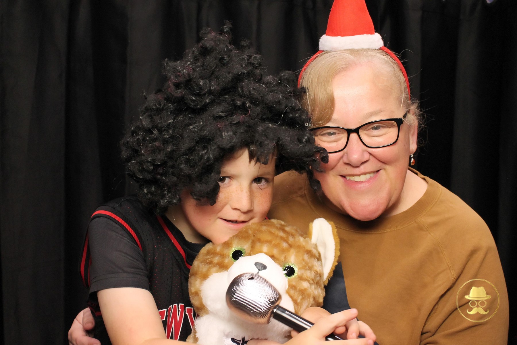 Special Children's Christmas Party | View more photos from the event at chchgallery.classicphotobooths.co.nz/u/chchcpbgallery/Special-Childrens-Christmas-Party-3