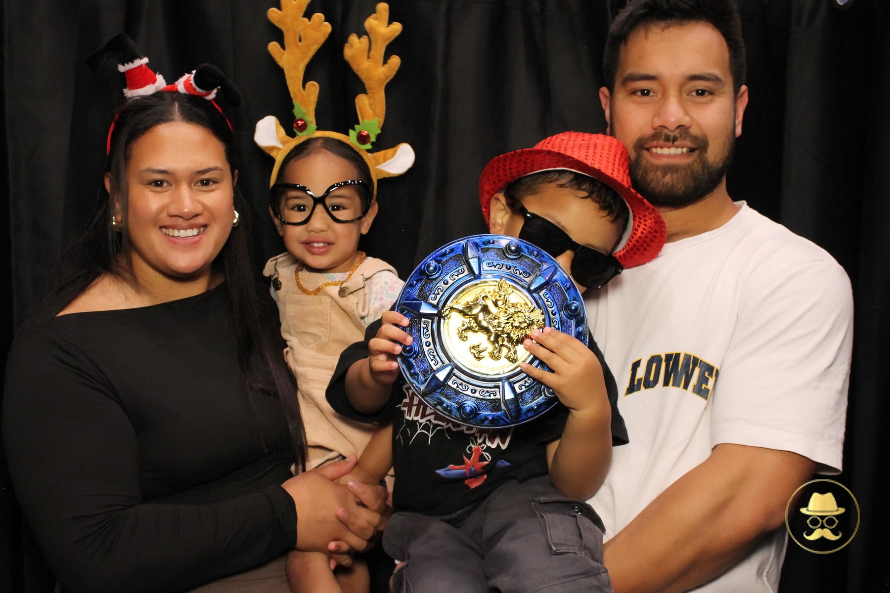 Special Children's Christmas Party | View more photos from the event at chchgallery.classicphotobooths.co.nz/u/chchcpbgallery/Special-Childrens-Christmas-Party-3