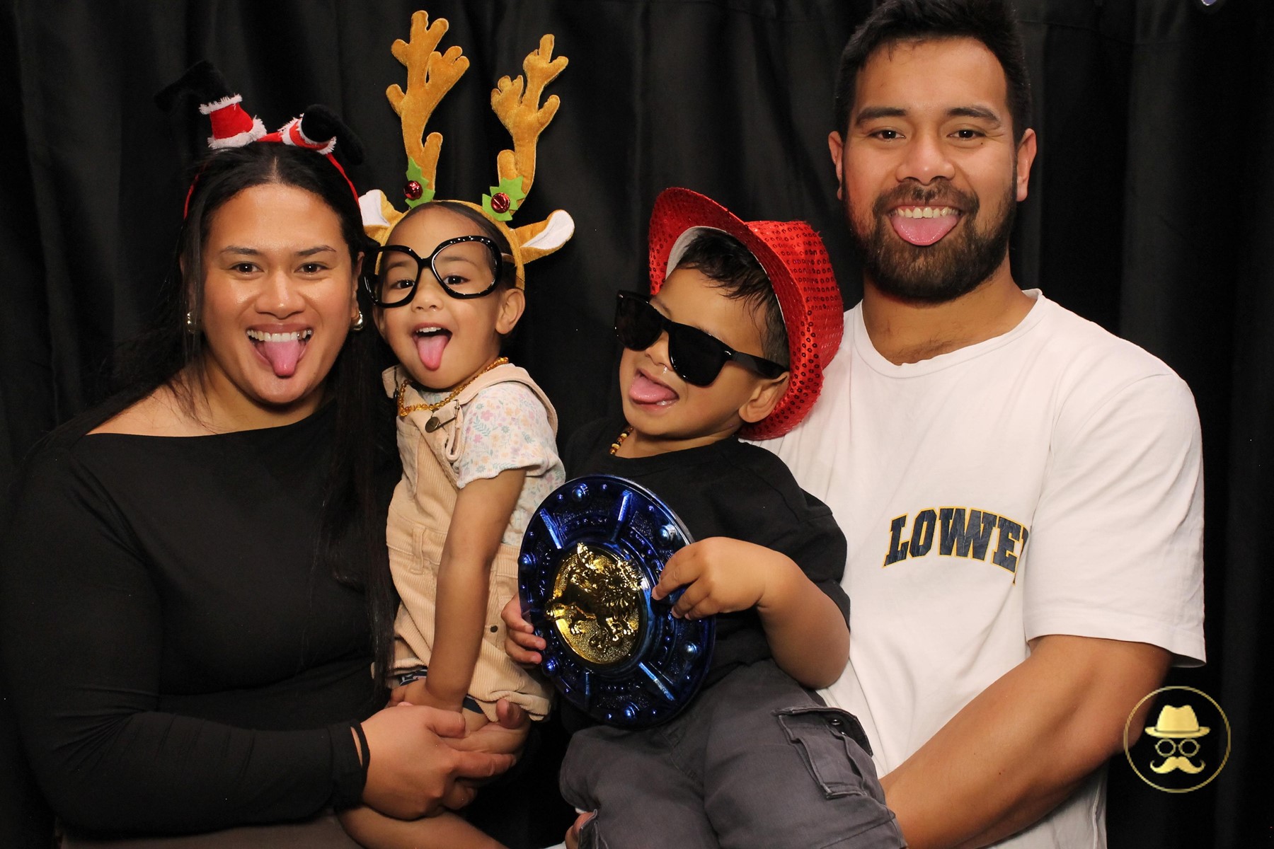 Special Children's Christmas Party | View more photos from the event at chchgallery.classicphotobooths.co.nz/u/chchcpbgallery/Special-Childrens-Christmas-Party-3