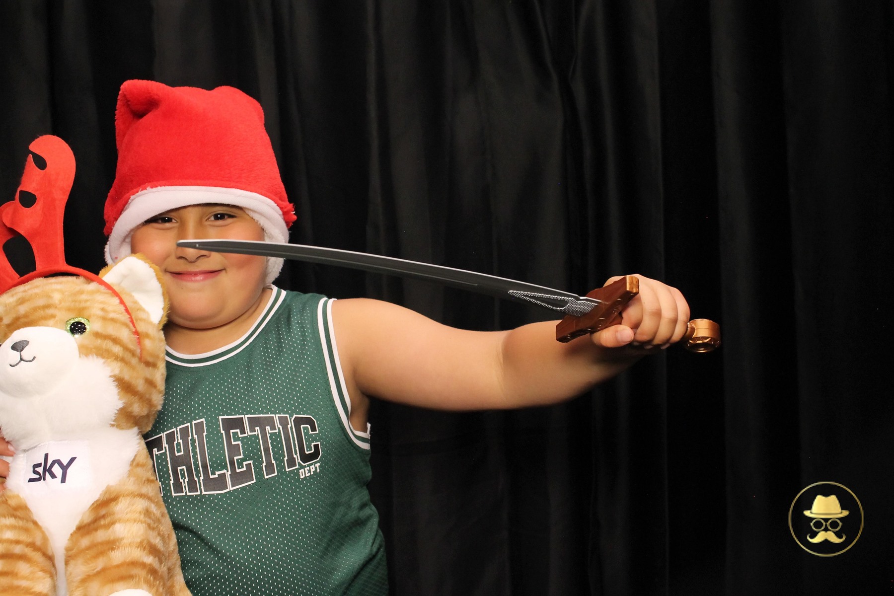 Special Children's Christmas Party | View more photos from the event at chchgallery.classicphotobooths.co.nz/u/chchcpbgallery/Special-Childrens-Christmas-Party-3