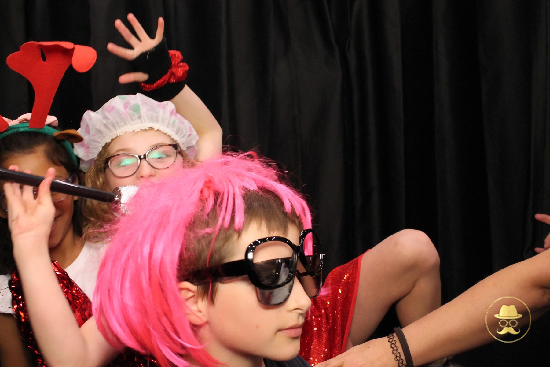 Special Children's Christmas Party | View more photos from the event at chchgallery.classicphotobooths.co.nz/u/chchcpbgallery/Special-Childrens-Christmas-Party-3