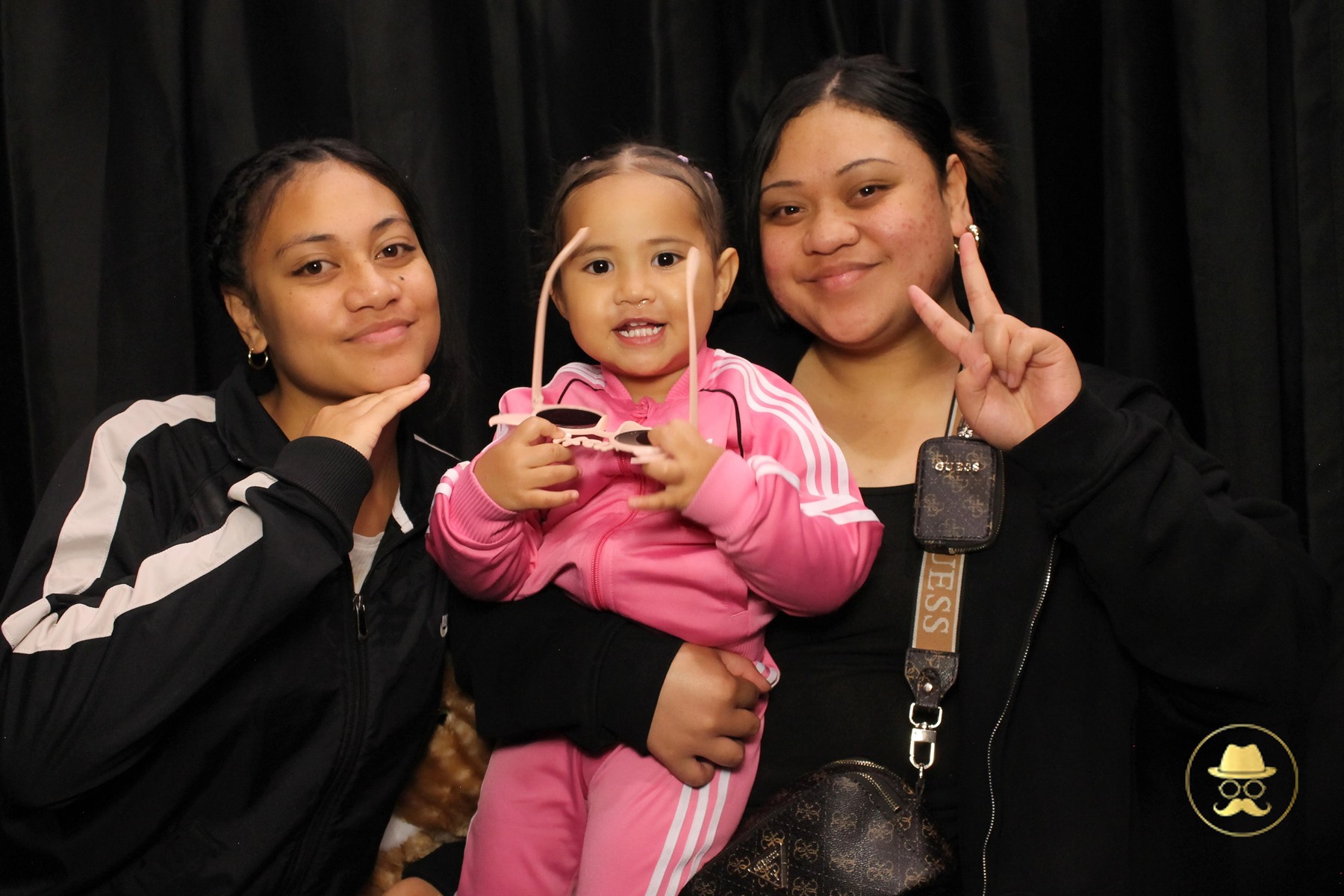 Special Children's Christmas Party | View more photos from the event at chchgallery.classicphotobooths.co.nz/u/chchcpbgallery/Special-Childrens-Christmas-Party-3