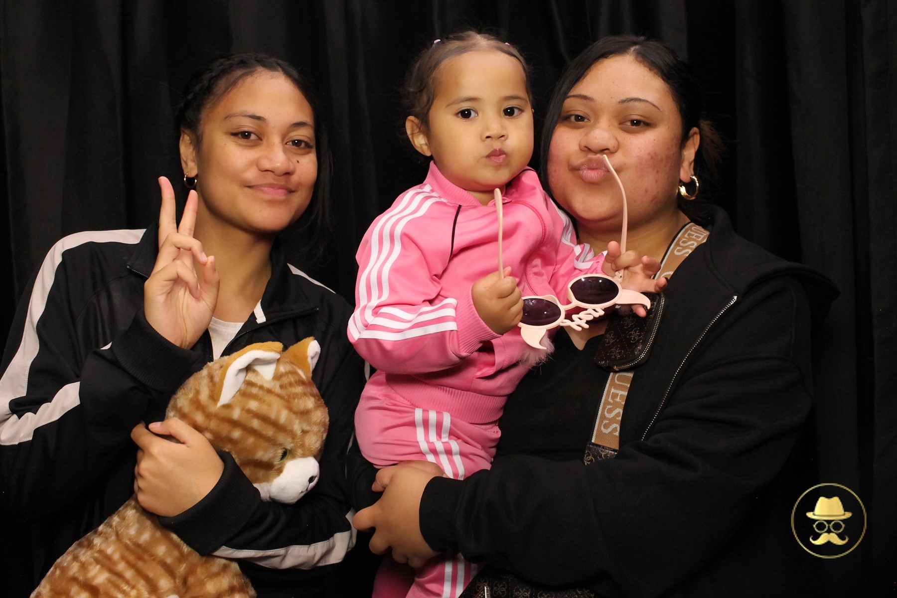 Special Children's Christmas Party | View more photos from the event at chchgallery.classicphotobooths.co.nz/u/chchcpbgallery/Special-Childrens-Christmas-Party-3