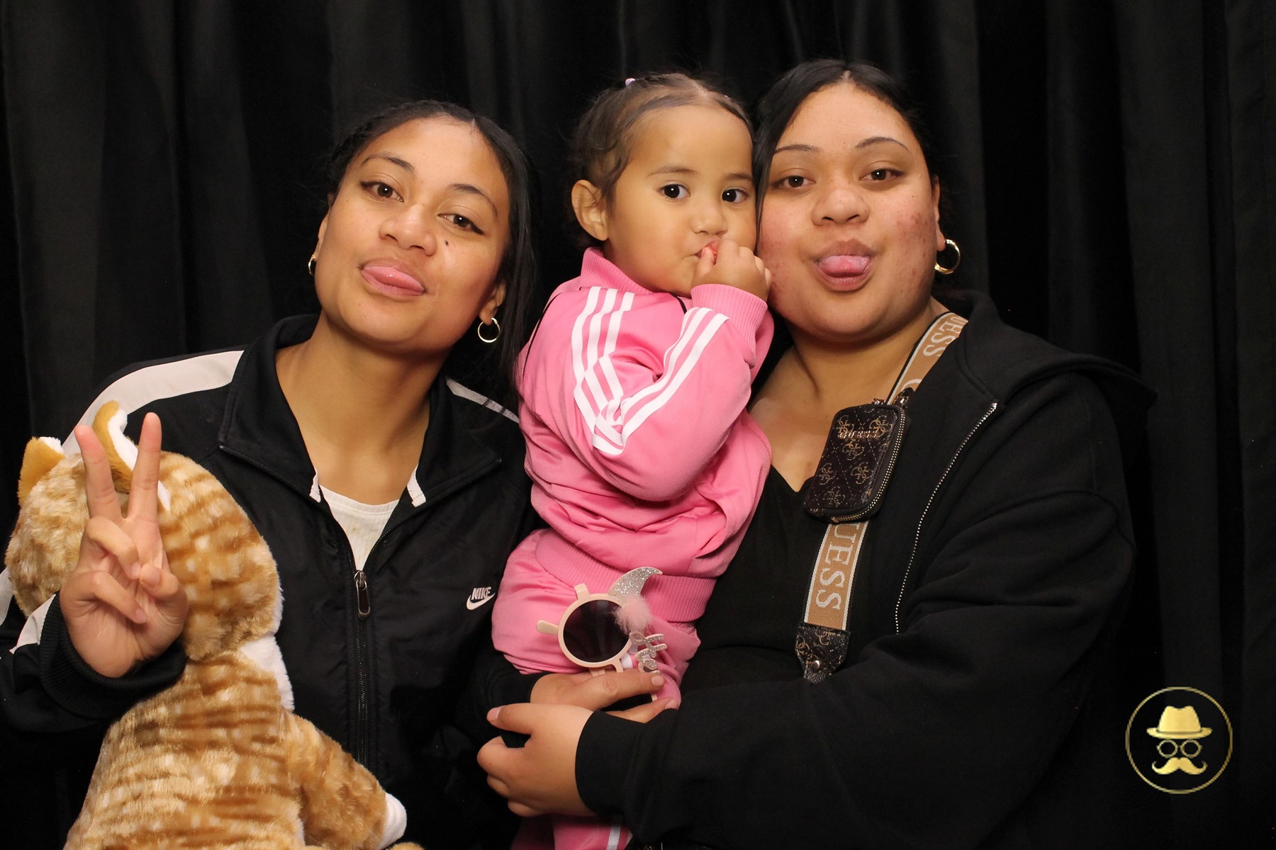 Special Children's Christmas Party | View more photos from the event at chchgallery.classicphotobooths.co.nz/u/chchcpbgallery/Special-Childrens-Christmas-Party-3