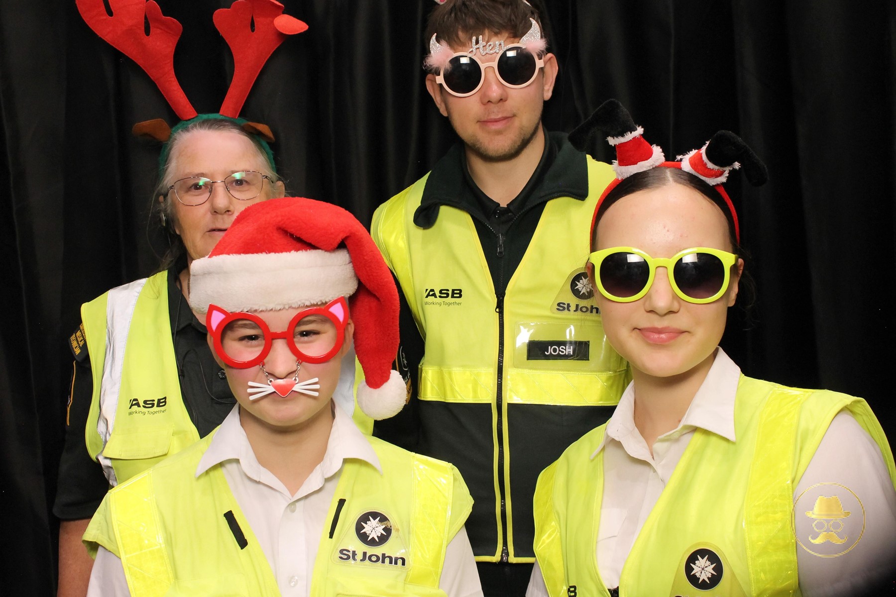 Special Children's Christmas Party | View more photos from the event at chchgallery.classicphotobooths.co.nz/u/chchcpbgallery/Special-Childrens-Christmas-Party-3