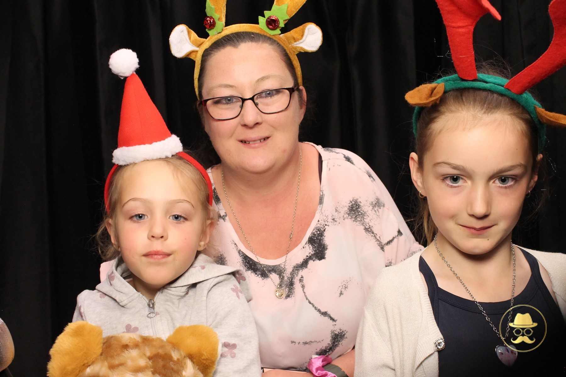 Special Children's Christmas Party | View more photos from the event at chchgallery.classicphotobooths.co.nz/u/chchcpbgallery/Special-Childrens-Christmas-Party-3