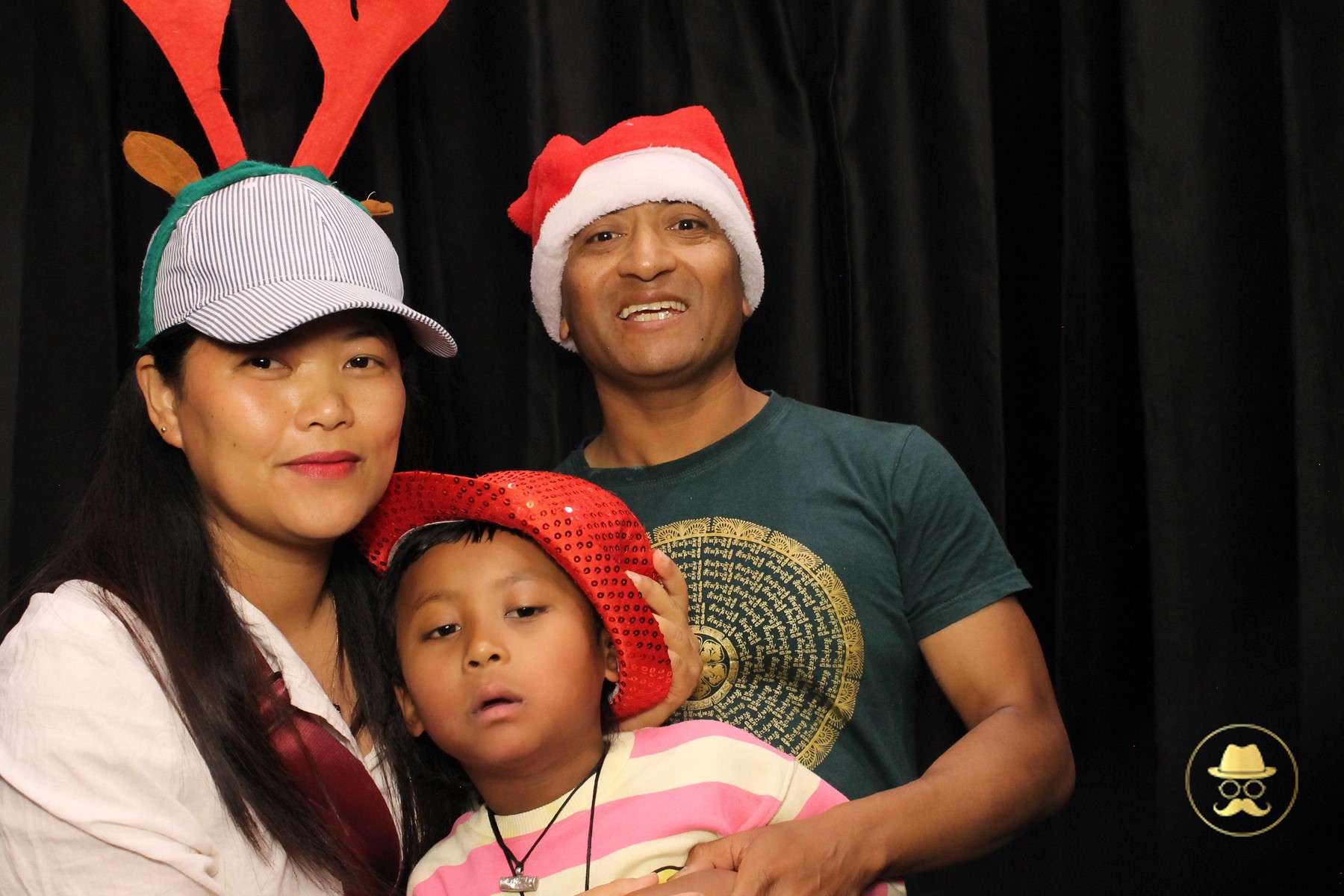 Special Children's Christmas Party | View more photos from the event at chchgallery.classicphotobooths.co.nz/u/chchcpbgallery/Special-Childrens-Christmas-Party-3