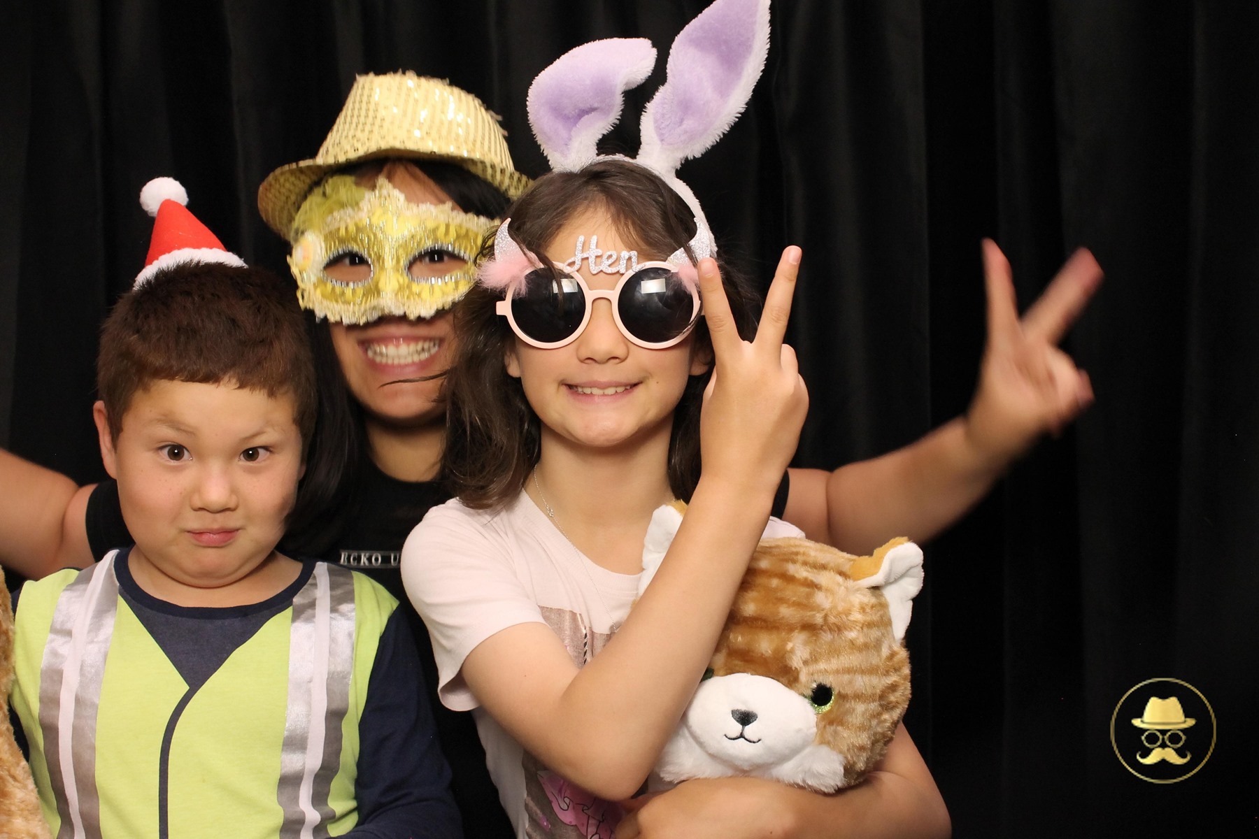 Special Children's Christmas Party | View more photos from the event at chchgallery.classicphotobooths.co.nz/u/chchcpbgallery/Special-Childrens-Christmas-Party-3