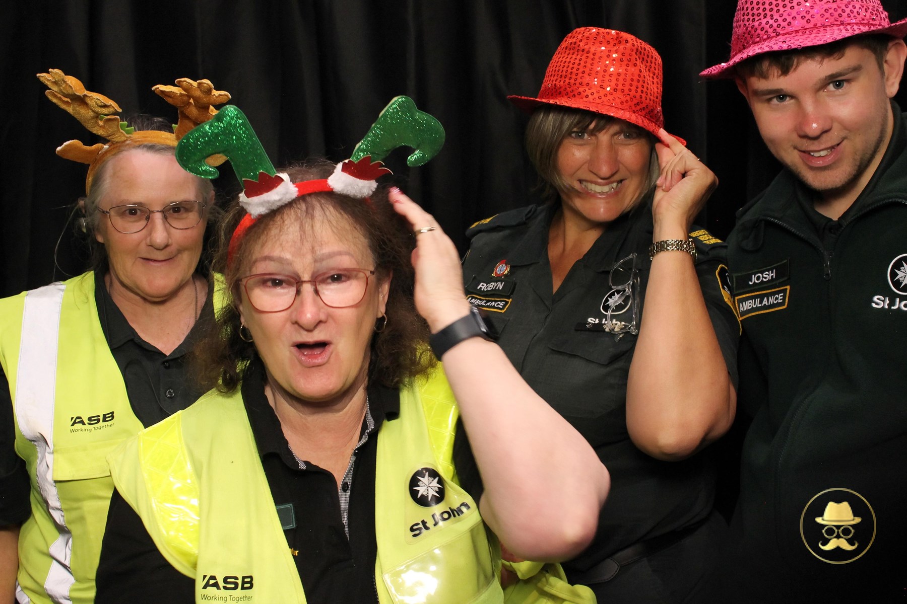 Special Children's Christmas Party | View more photos from the event at chchgallery.classicphotobooths.co.nz/u/chchcpbgallery/Special-Childrens-Christmas-Party-3