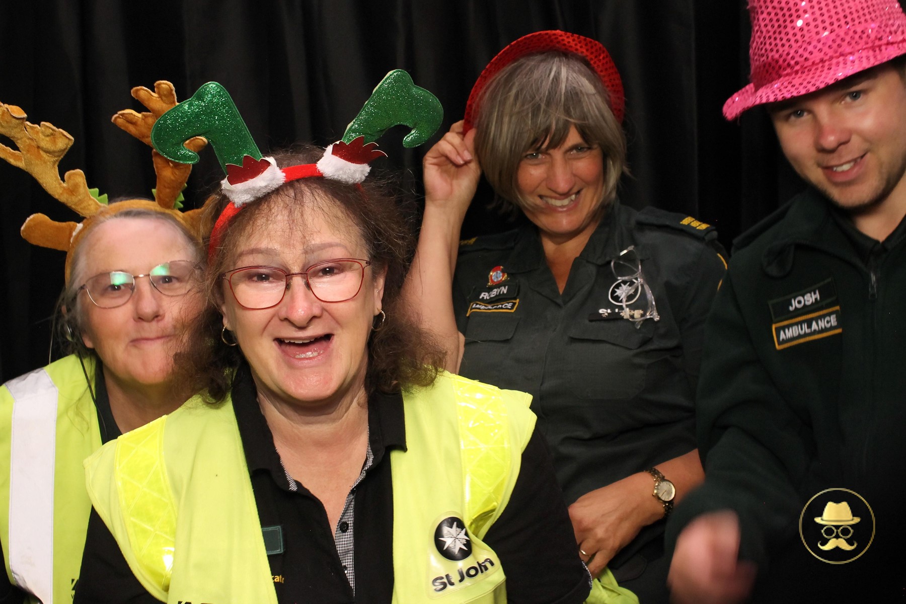 Special Children's Christmas Party | View more photos from the event at chchgallery.classicphotobooths.co.nz/u/chchcpbgallery/Special-Childrens-Christmas-Party-3