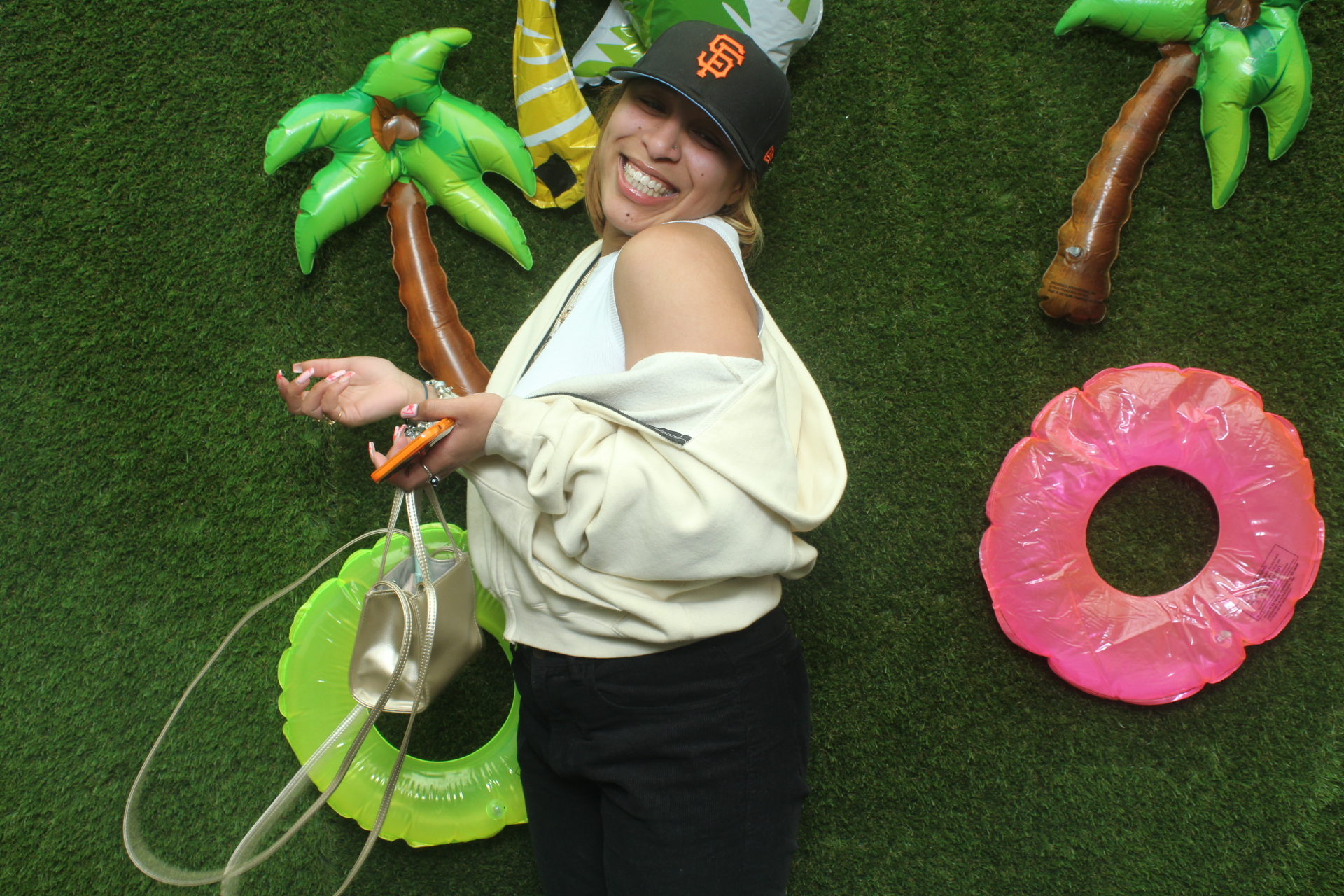 Casa Amor (Love Island) - June 3rd, 2023 | View more photos from the event at gallery.magicmirrorrentalservices.com/u/magicmirror/Casa-Amor-Love-Island-June-3rd-2023