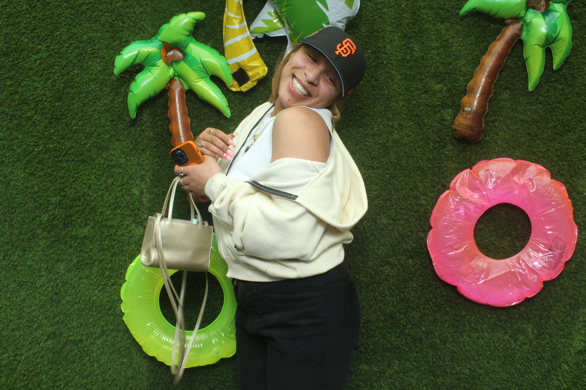 Casa Amor (Love Island) - June 3rd, 2023 | View more photos from the event at gallery.magicmirrorrentalservices.com/u/magicmirror/Casa-Amor-Love-Island-June-3rd-2023