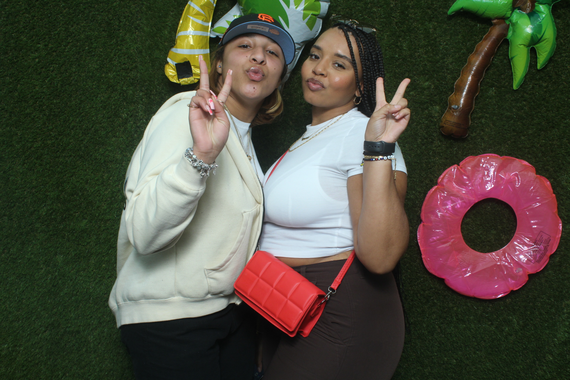 Casa Amor (Love Island) - June 3rd, 2023 | View more photos from the event at gallery.magicmirrorrentalservices.com/u/magicmirror/Casa-Amor-Love-Island-June-3rd-2023