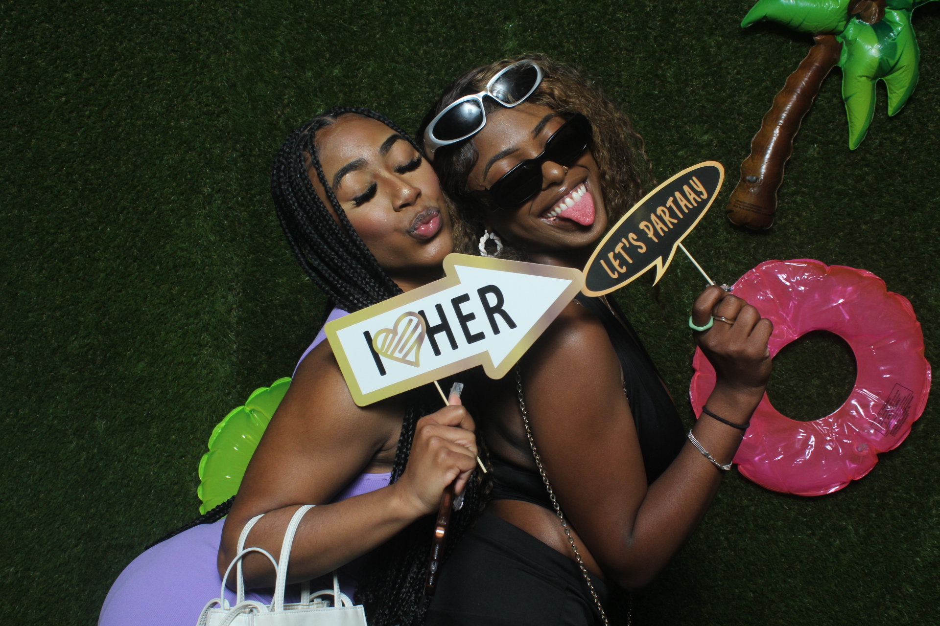 Casa Amor (Love Island) - June 3rd, 2023 | View more photos from the event at gallery.magicmirrorrentalservices.com/u/magicmirror/Casa-Amor-Love-Island-June-3rd-2023