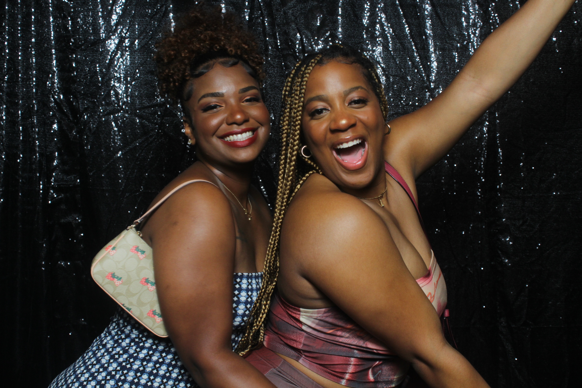 NuLinks - June 16th, 2023 | View more photos from the event at gallery.magicmirrorrentalservices.com/u/magicmirror/NuLinks-June-16th-2023