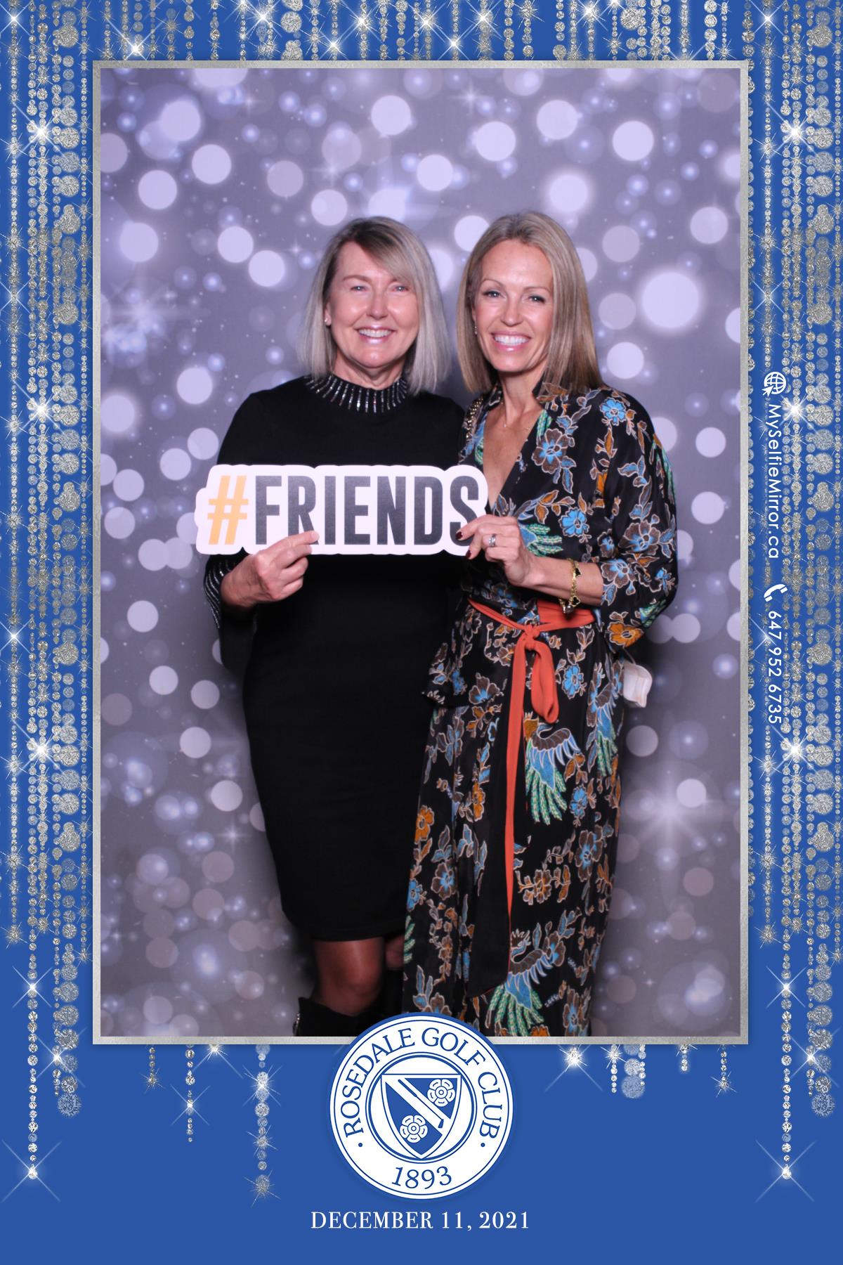 Rosedale Golf Club Christmas | View more photos from the event at gallery.myselfiemirror.ca/u/romanmyselfiemirrorca/Rosedale-Golf-Club-Christmas