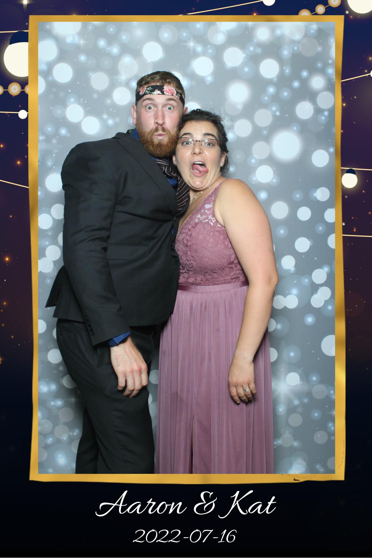 Aaron & Kat | View more photos from the event at gallery.myselfiemirror.ca/u/romanmyselfiemirrorca/Aaron-Kat