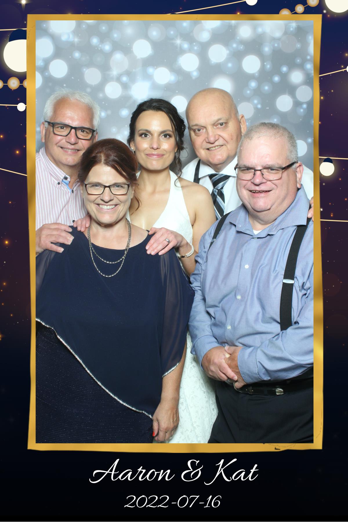 Aaron & Kat | View more photos from the event at gallery.myselfiemirror.ca/u/romanmyselfiemirrorca/Aaron-Kat