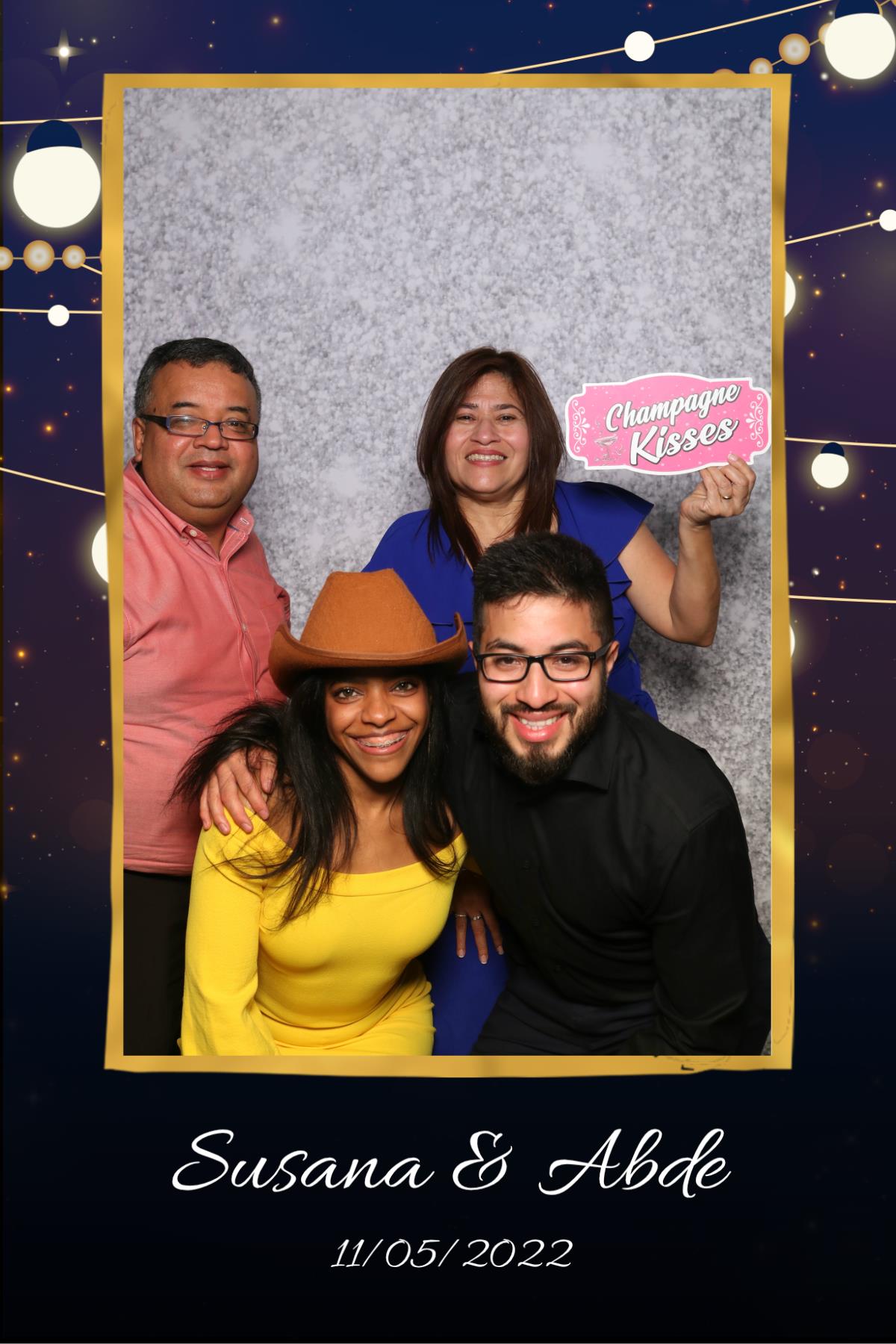 Abde & Susana | View more photos from the event at gallery.myselfiemirror.ca/u/romanmyselfiemirrorca/Abde-Susana