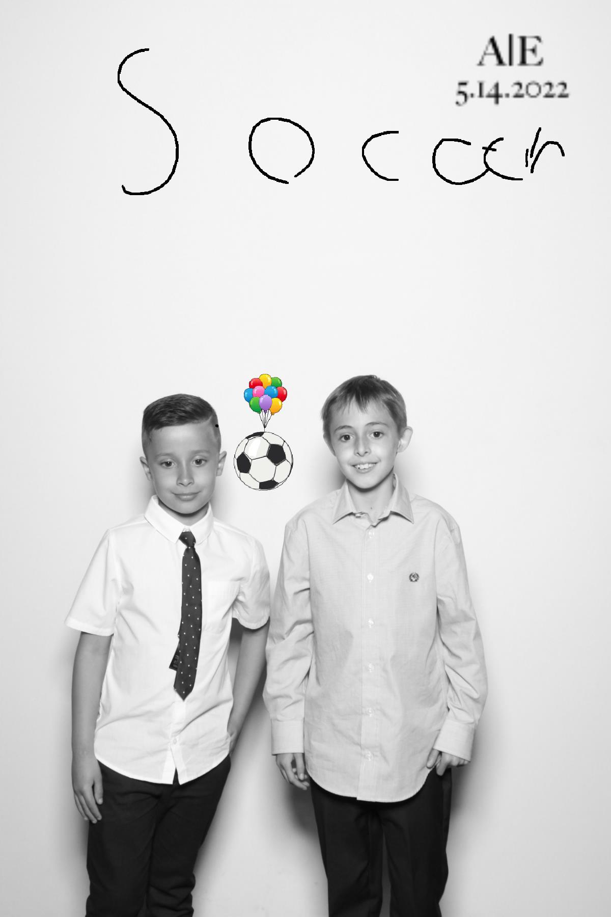 Alyssa + Elson  | View more photos from the event at gallery.myselfiemirror.ca/u/romanmyselfiemirrorca/Alyssa-Elson