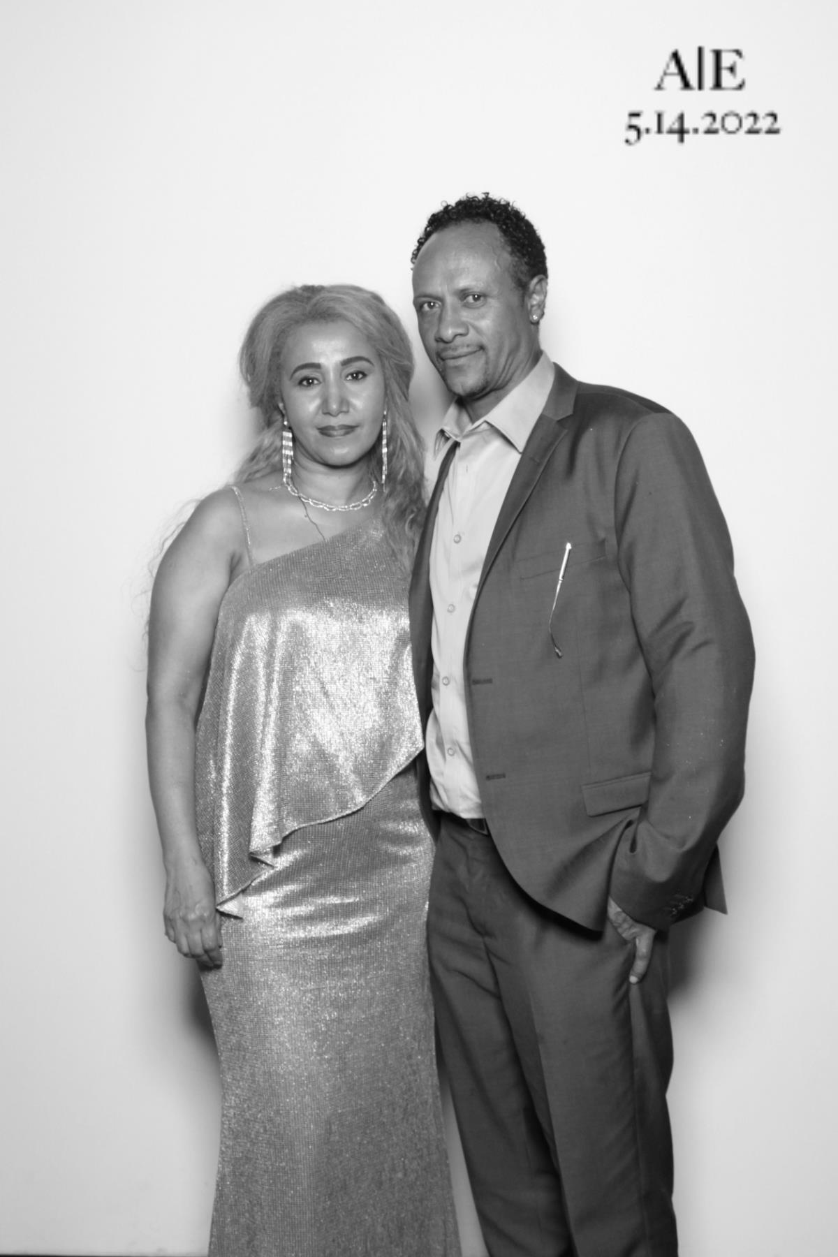 Alyssa + Elson  | View more photos from the event at gallery.myselfiemirror.ca/u/romanmyselfiemirrorca/Alyssa-Elson