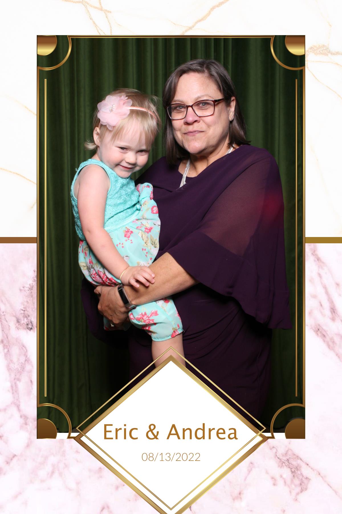 Andrea & Eric | View more photos from the event at gallery.myselfiemirror.ca/u/romanmyselfiemirrorca/Andrea-Eric