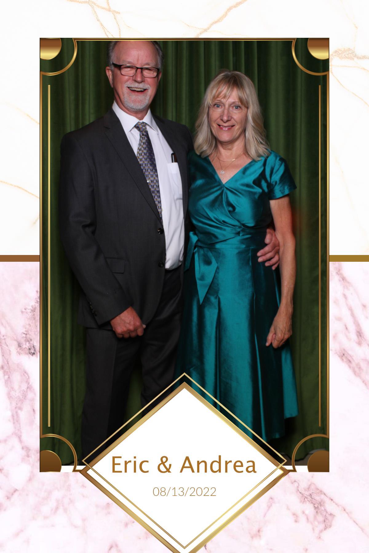 Andrea & Eric | View more photos from the event at gallery.myselfiemirror.ca/u/romanmyselfiemirrorca/Andrea-Eric