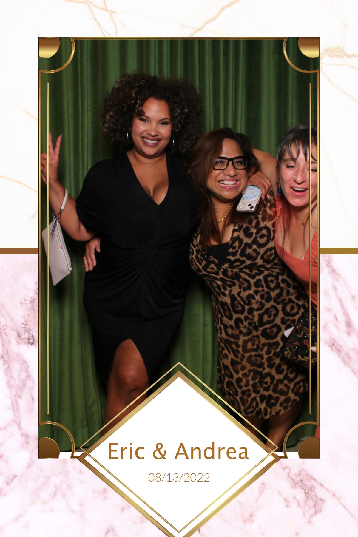 Andrea & Eric | View more photos from the event at gallery.myselfiemirror.ca/u/romanmyselfiemirrorca/Andrea-Eric