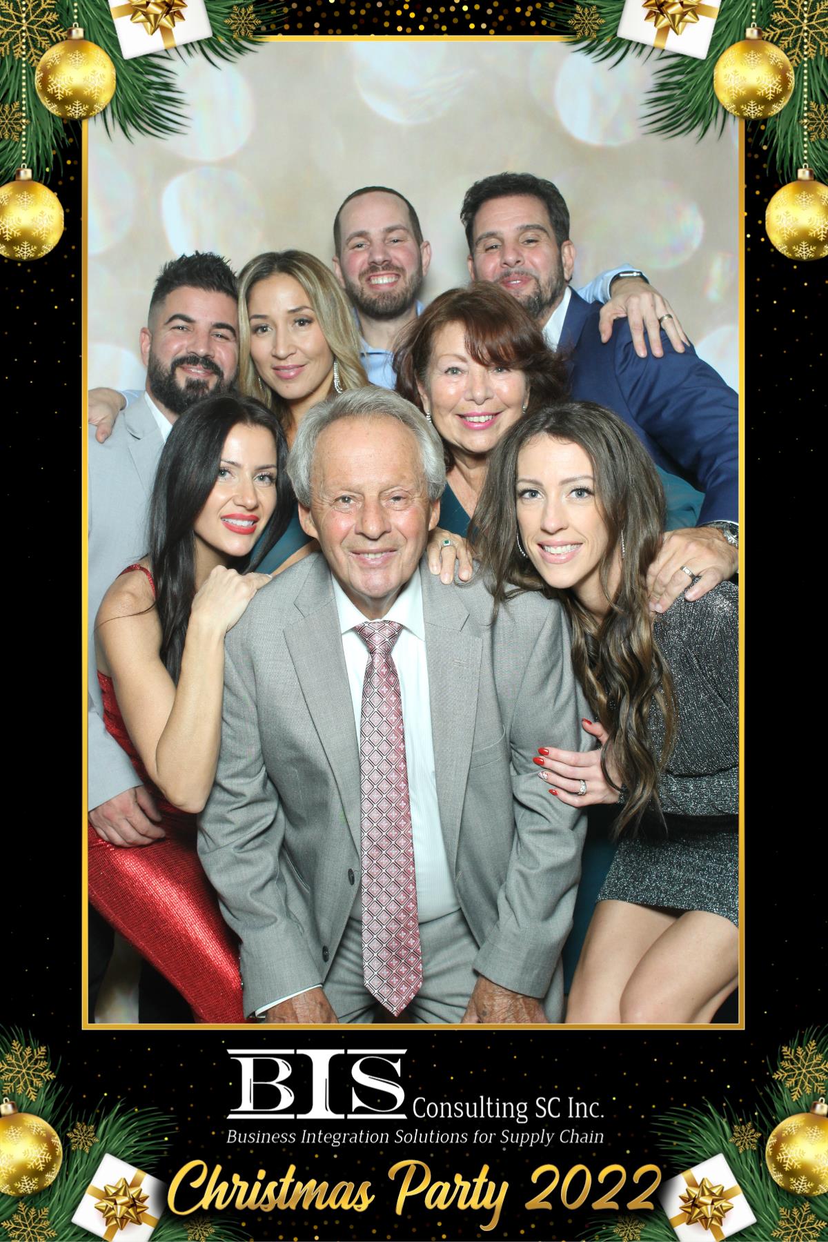 BIS Christmas Party | View more photos from the event at gallery.myselfiemirror.ca/u/romanmyselfiemirrorca/BIS-Christmas-Party