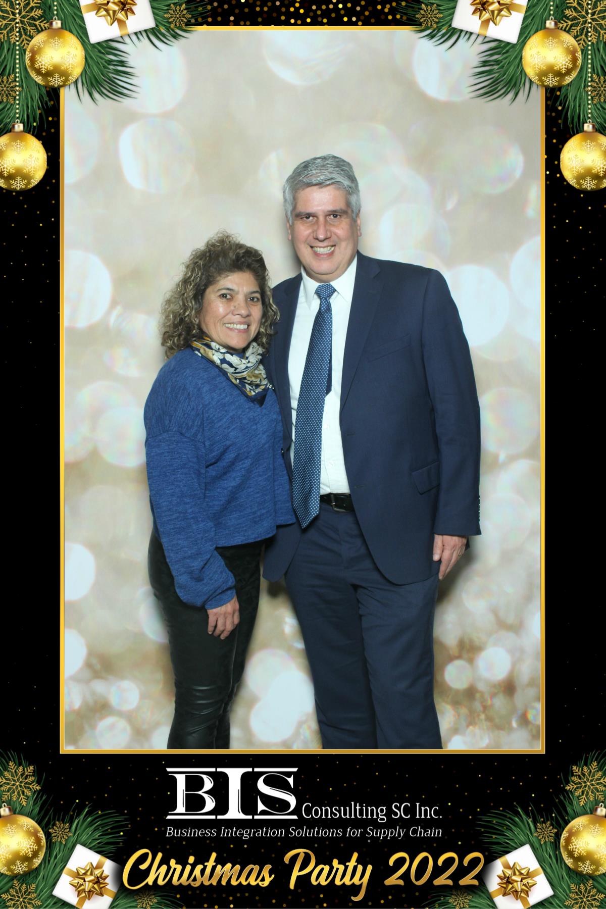 BIS Christmas Party | View more photos from the event at gallery.myselfiemirror.ca/u/romanmyselfiemirrorca/BIS-Christmas-Party