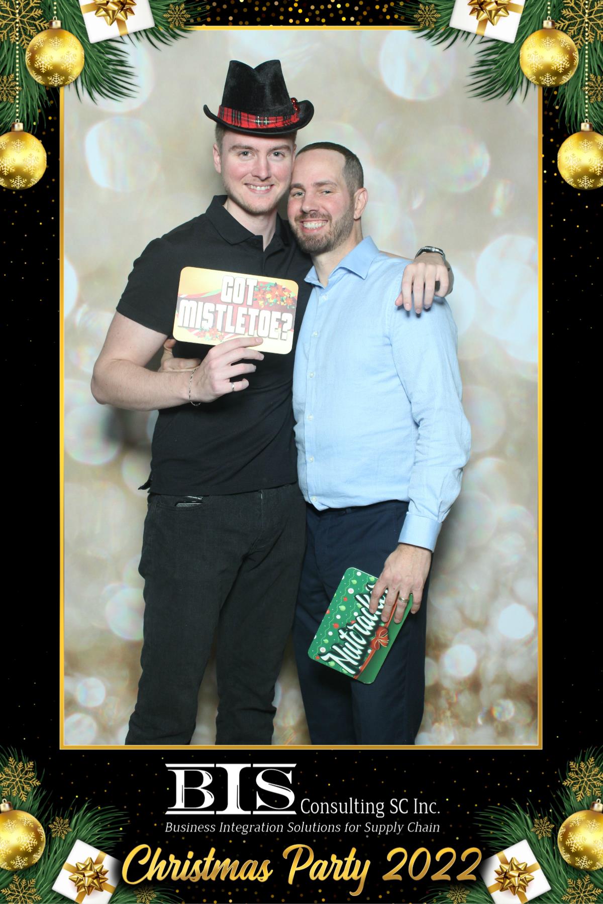 BIS Christmas Party | View more photos from the event at gallery.myselfiemirror.ca/u/romanmyselfiemirrorca/BIS-Christmas-Party