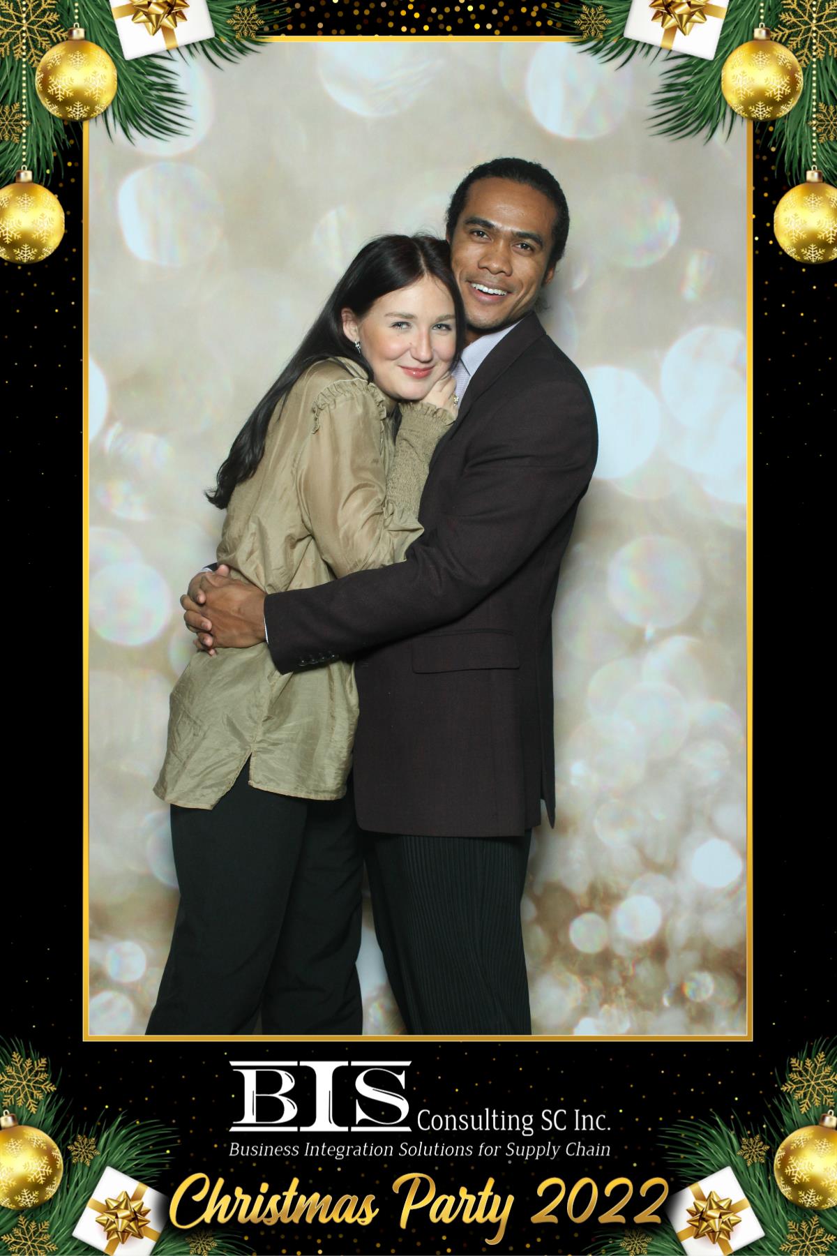 BIS Christmas Party | View more photos from the event at gallery.myselfiemirror.ca/u/romanmyselfiemirrorca/BIS-Christmas-Party