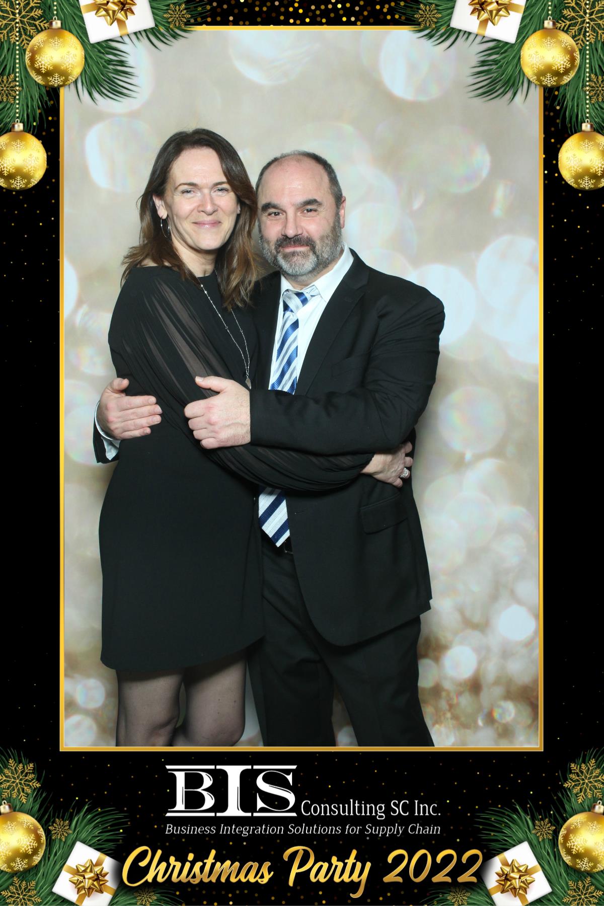 BIS Christmas Party | View more photos from the event at gallery.myselfiemirror.ca/u/romanmyselfiemirrorca/BIS-Christmas-Party