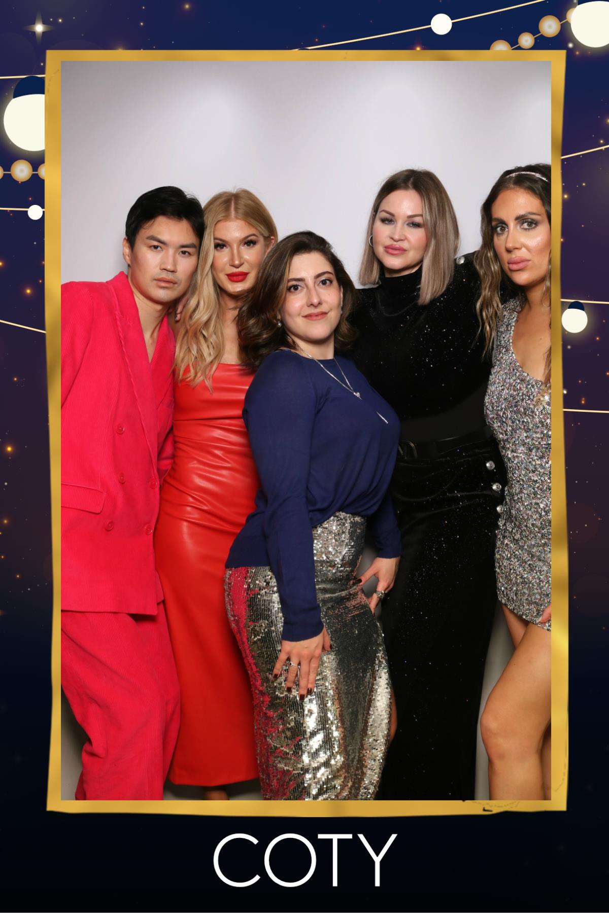 COTY Holiday Party | View more photos from the event at gallery.myselfiemirror.ca/u/romanmyselfiemirrorca/COTY-Holiday-Party