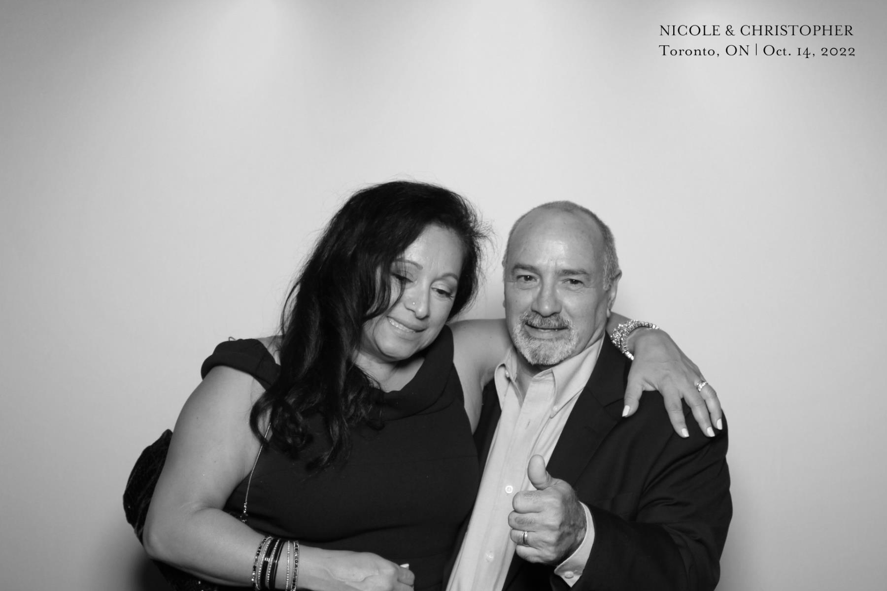 Christopher & Nicole | View more photos from the event at gallery.myselfiemirror.ca/u/romanmyselfiemirrorca/Christopher-Nicole