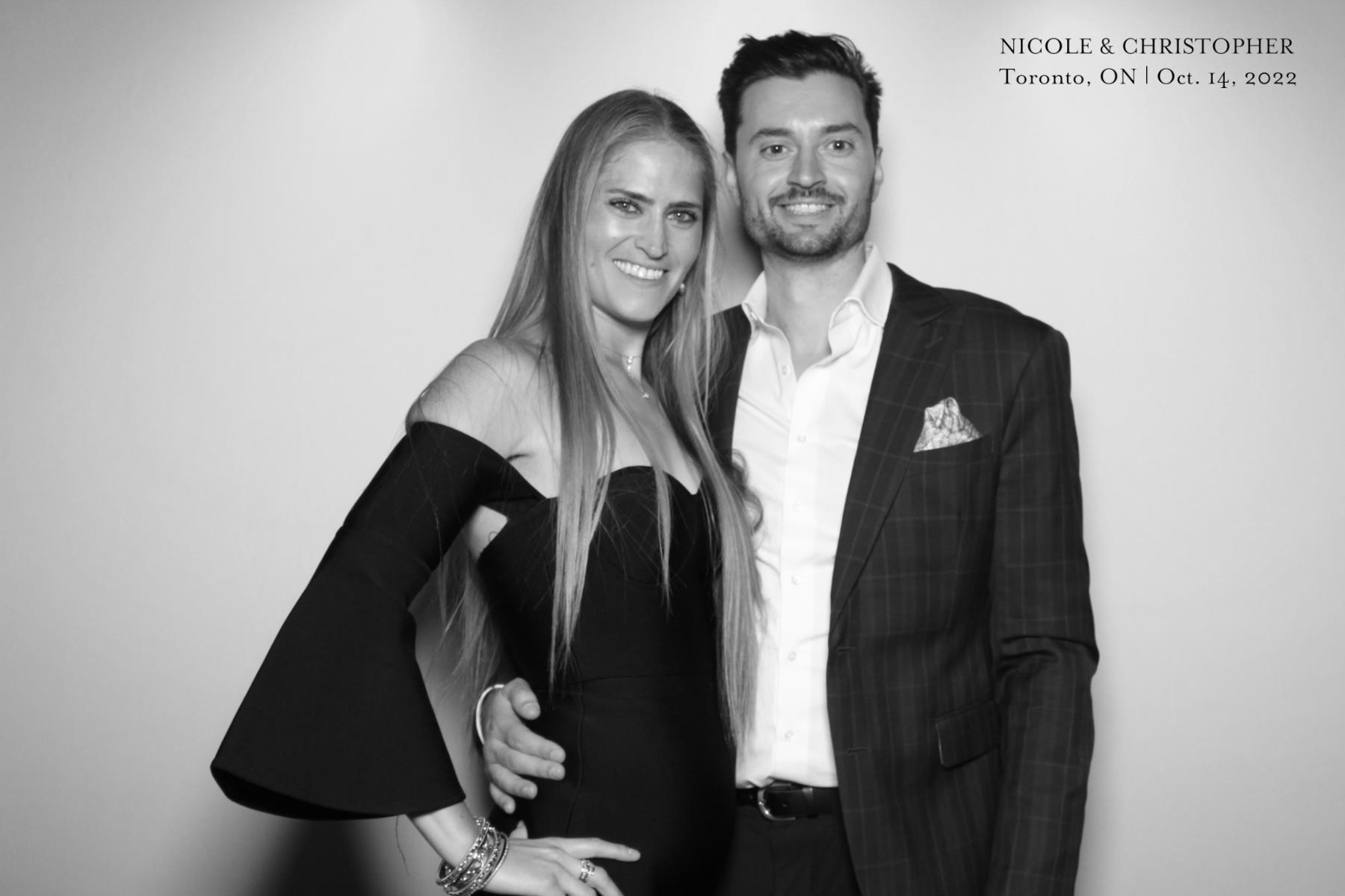 Christopher & Nicole | View more photos from the event at gallery.myselfiemirror.ca/u/romanmyselfiemirrorca/Christopher-Nicole