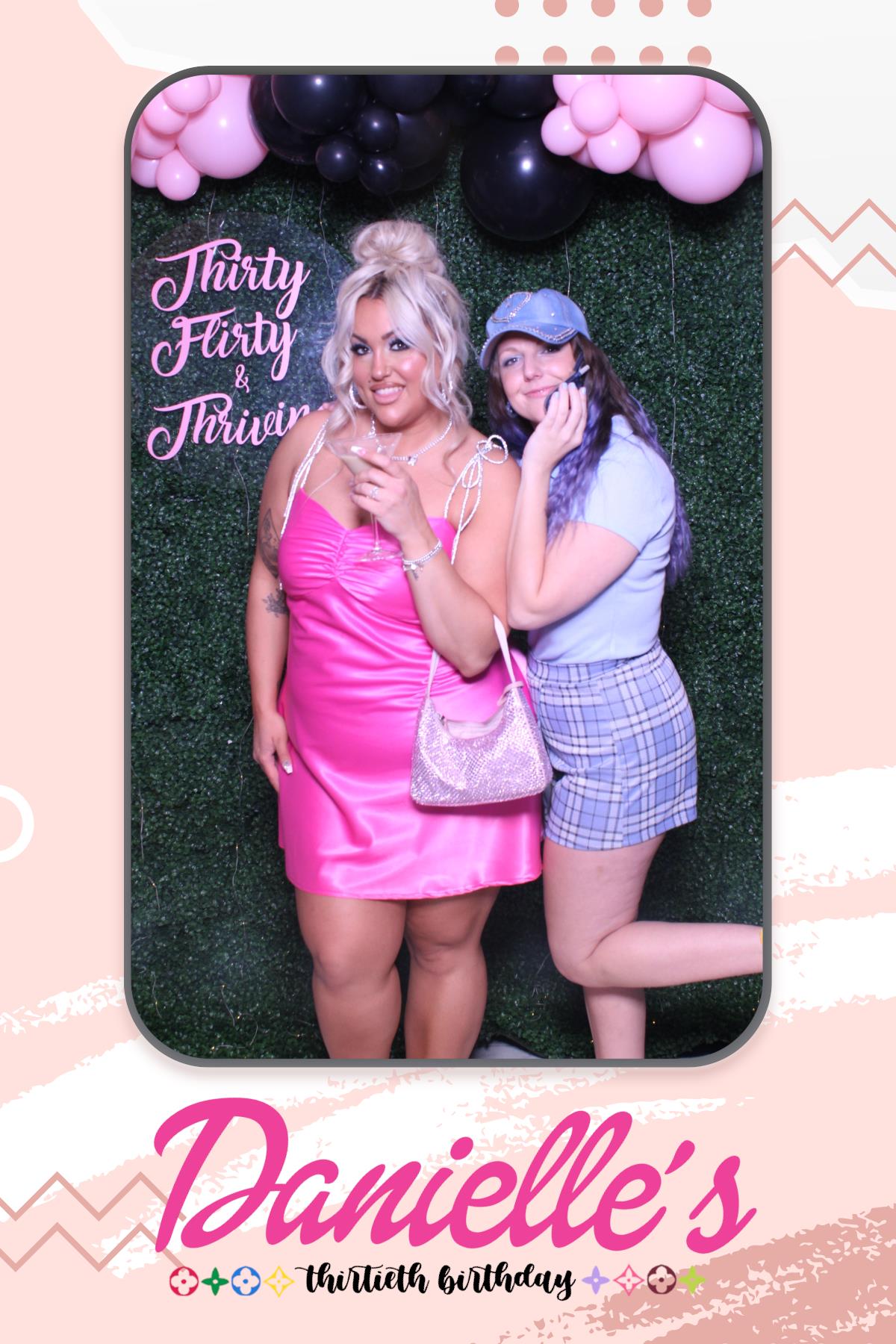 Danielle's 30th Birthday  | View more photos from the event at gallery.myselfiemirror.ca/u/romanmyselfiemirrorca/Danielles-30th-Birthday