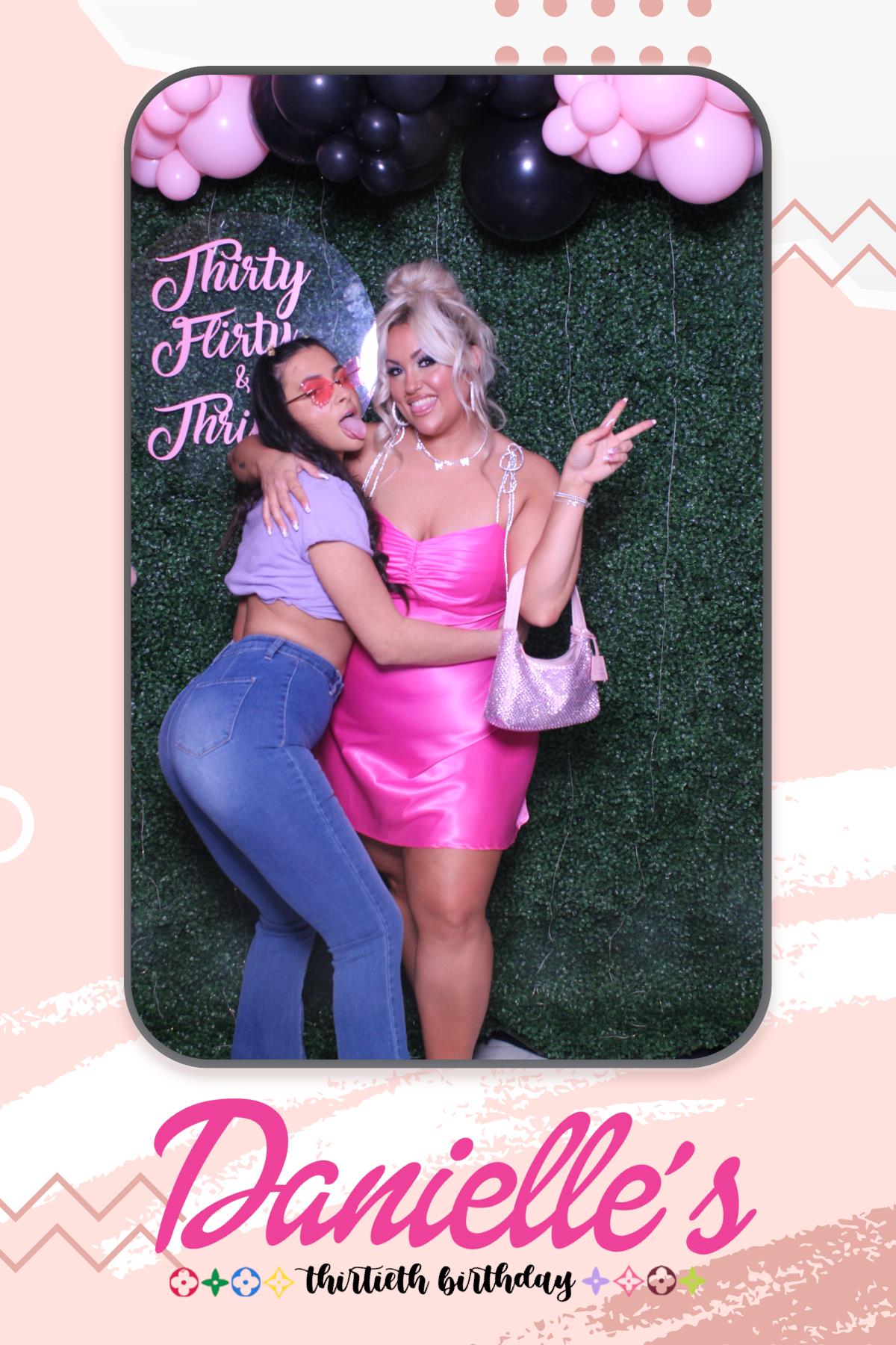 Danielle's 30th Birthday  | View more photos from the event at gallery.myselfiemirror.ca/u/romanmyselfiemirrorca/Danielles-30th-Birthday