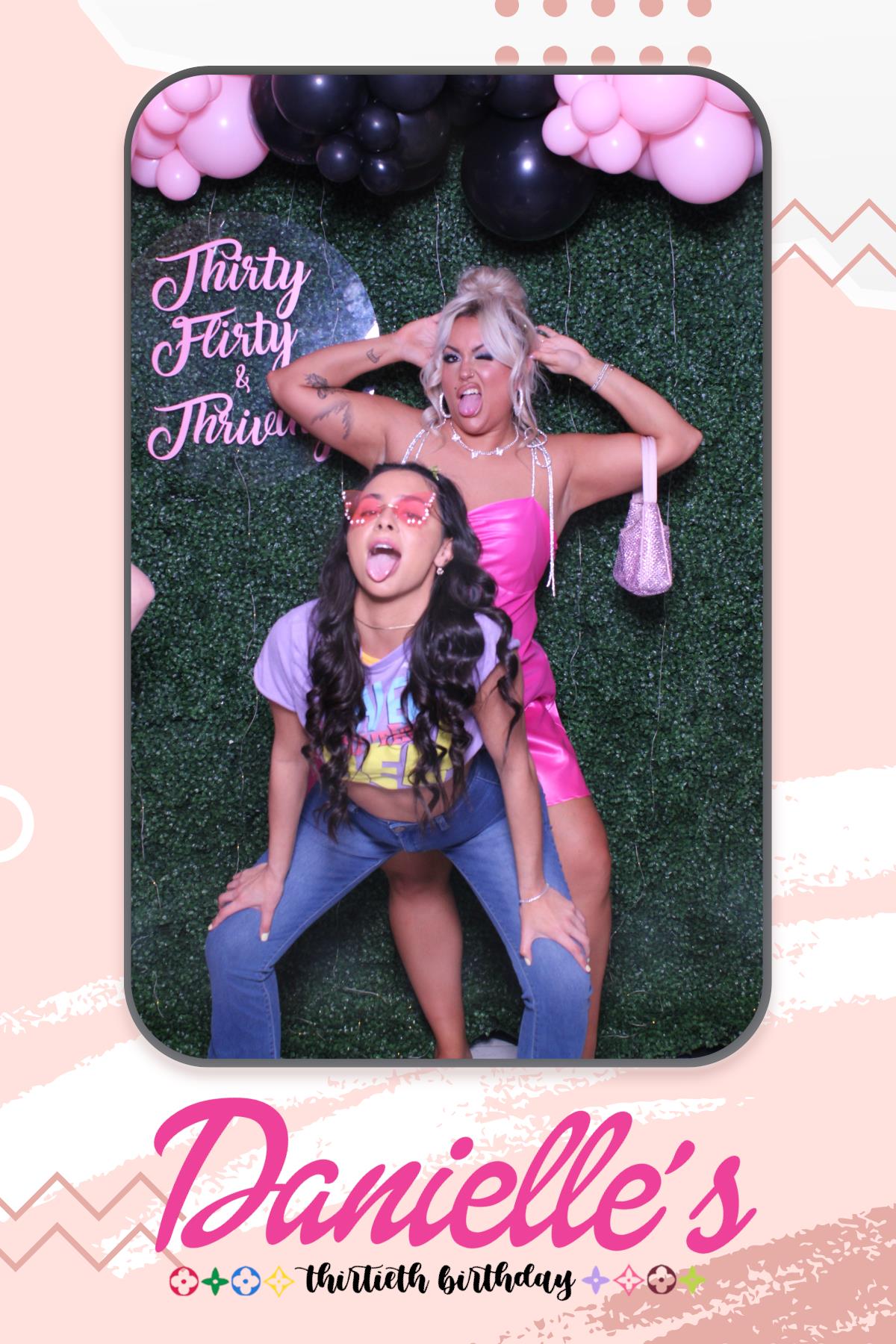 Danielle's 30th Birthday  | View more photos from the event at gallery.myselfiemirror.ca/u/romanmyselfiemirrorca/Danielles-30th-Birthday