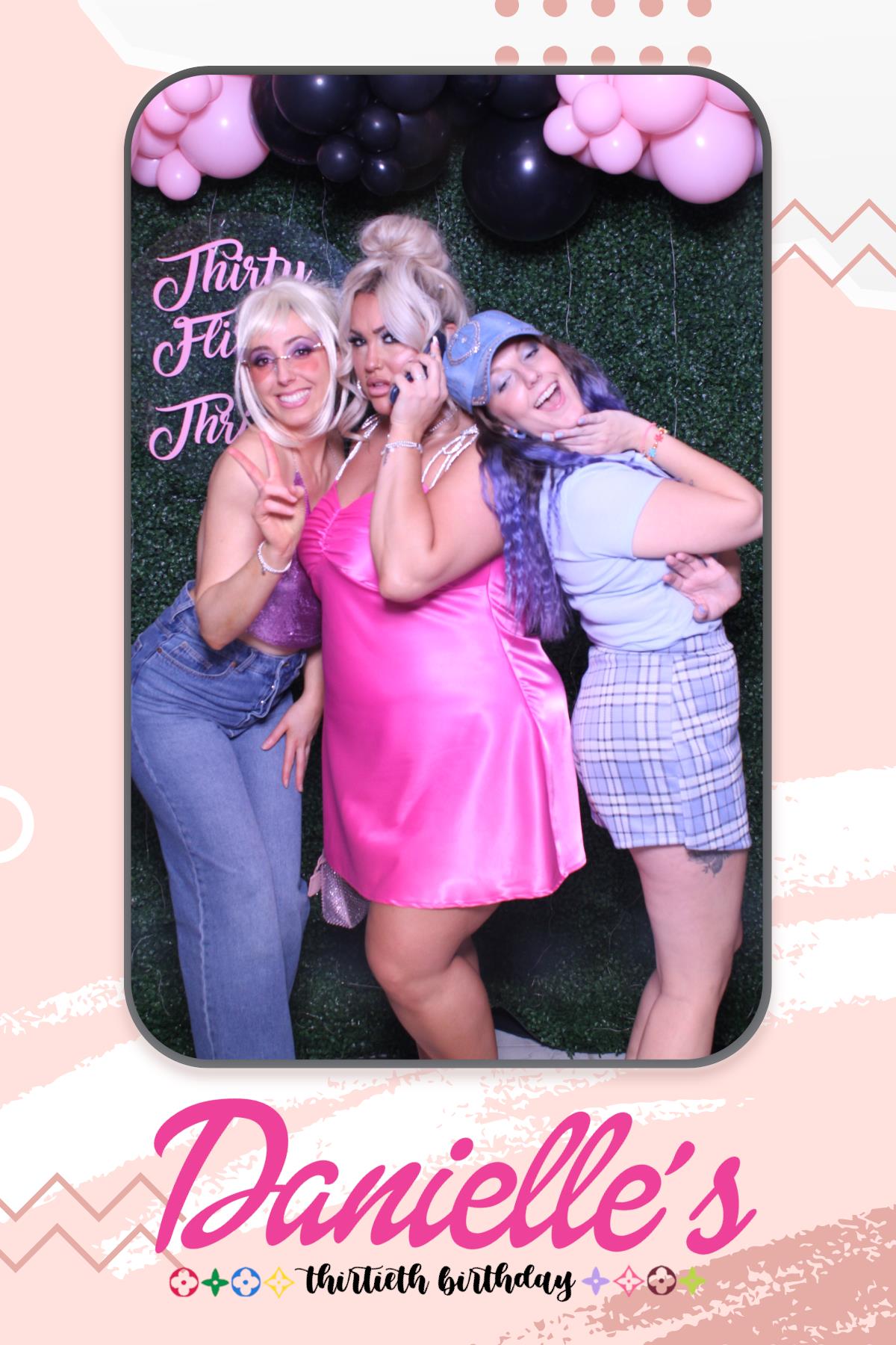 Danielle's 30th Birthday  | View more photos from the event at gallery.myselfiemirror.ca/u/romanmyselfiemirrorca/Danielles-30th-Birthday