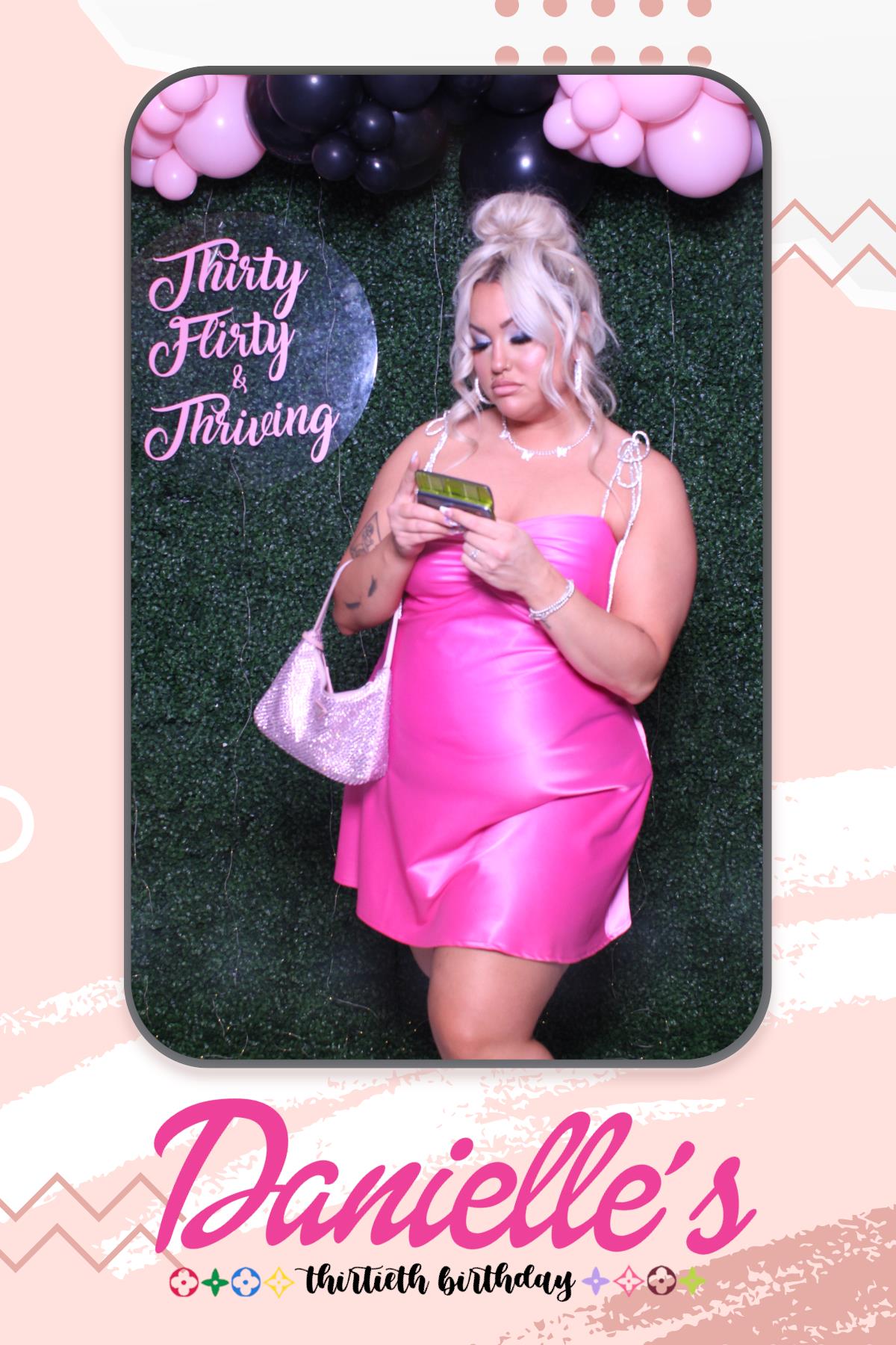 Danielle's 30th Birthday  | View more photos from the event at gallery.myselfiemirror.ca/u/romanmyselfiemirrorca/Danielles-30th-Birthday