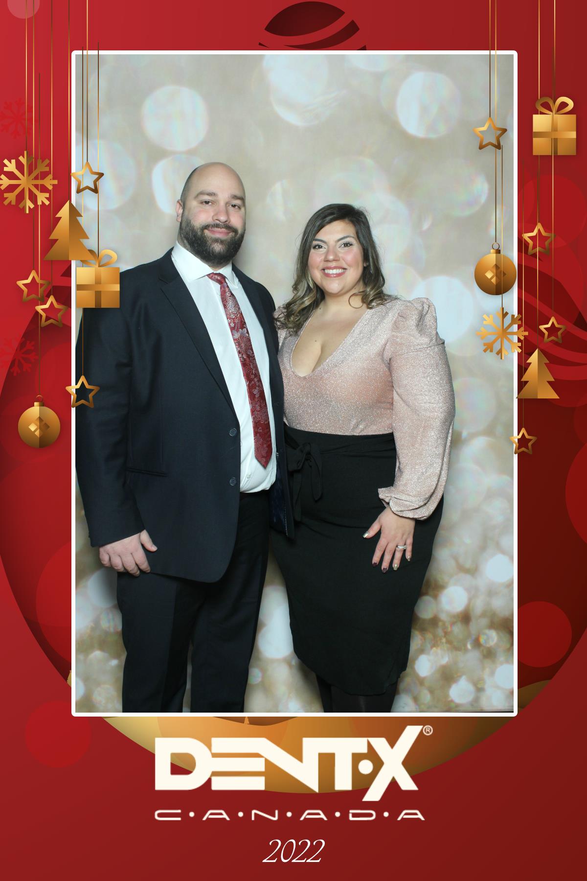 Dent-X Canada Christmas Party | View more photos from the event at gallery.myselfiemirror.ca/u/romanmyselfiemirrorca/Dent-X-Canada-Christmas-Party