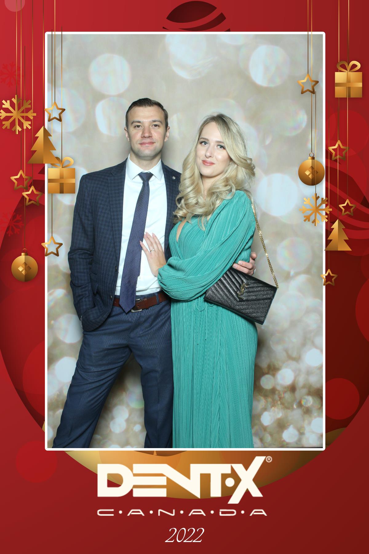 Dent-X Canada Christmas Party | View more photos from the event at gallery.myselfiemirror.ca/u/romanmyselfiemirrorca/Dent-X-Canada-Christmas-Party