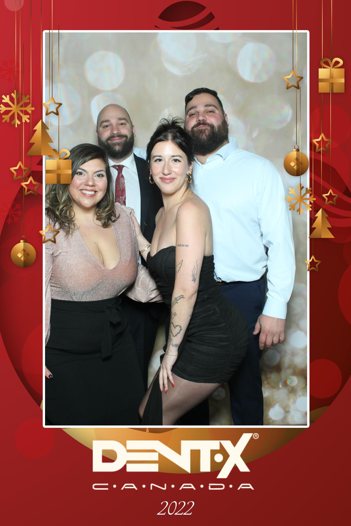 Dent-X Canada Christmas Party | View more photos from the event at gallery.myselfiemirror.ca/u/romanmyselfiemirrorca/Dent-X-Canada-Christmas-Party