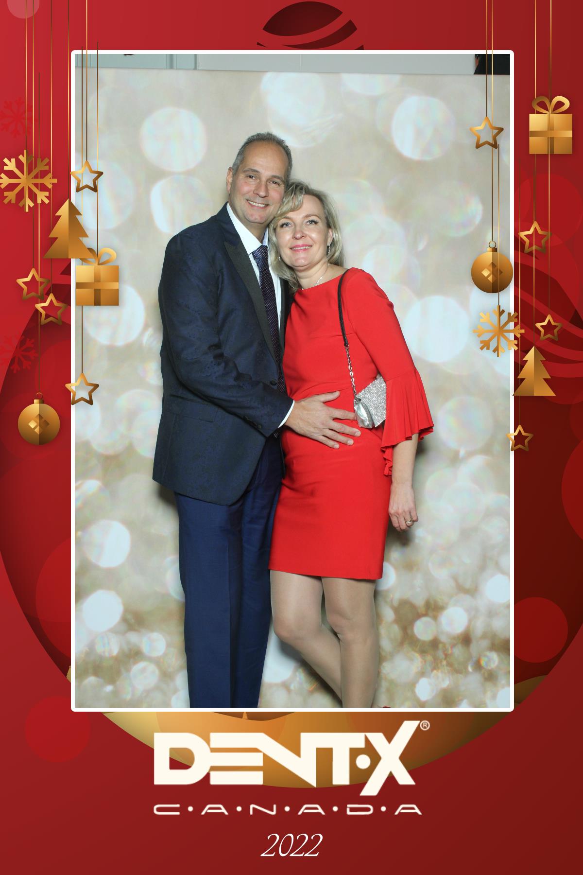 Dent-X Canada Christmas Party | View more photos from the event at gallery.myselfiemirror.ca/u/romanmyselfiemirrorca/Dent-X-Canada-Christmas-Party