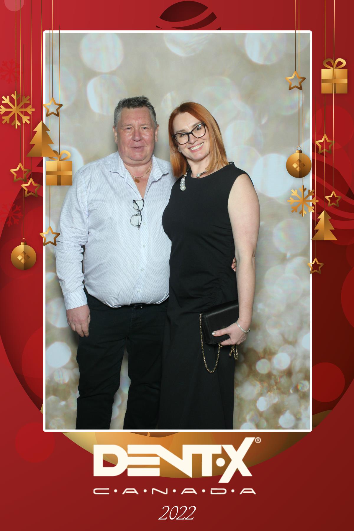 Dent-X Canada Christmas Party | View more photos from the event at gallery.myselfiemirror.ca/u/romanmyselfiemirrorca/Dent-X-Canada-Christmas-Party