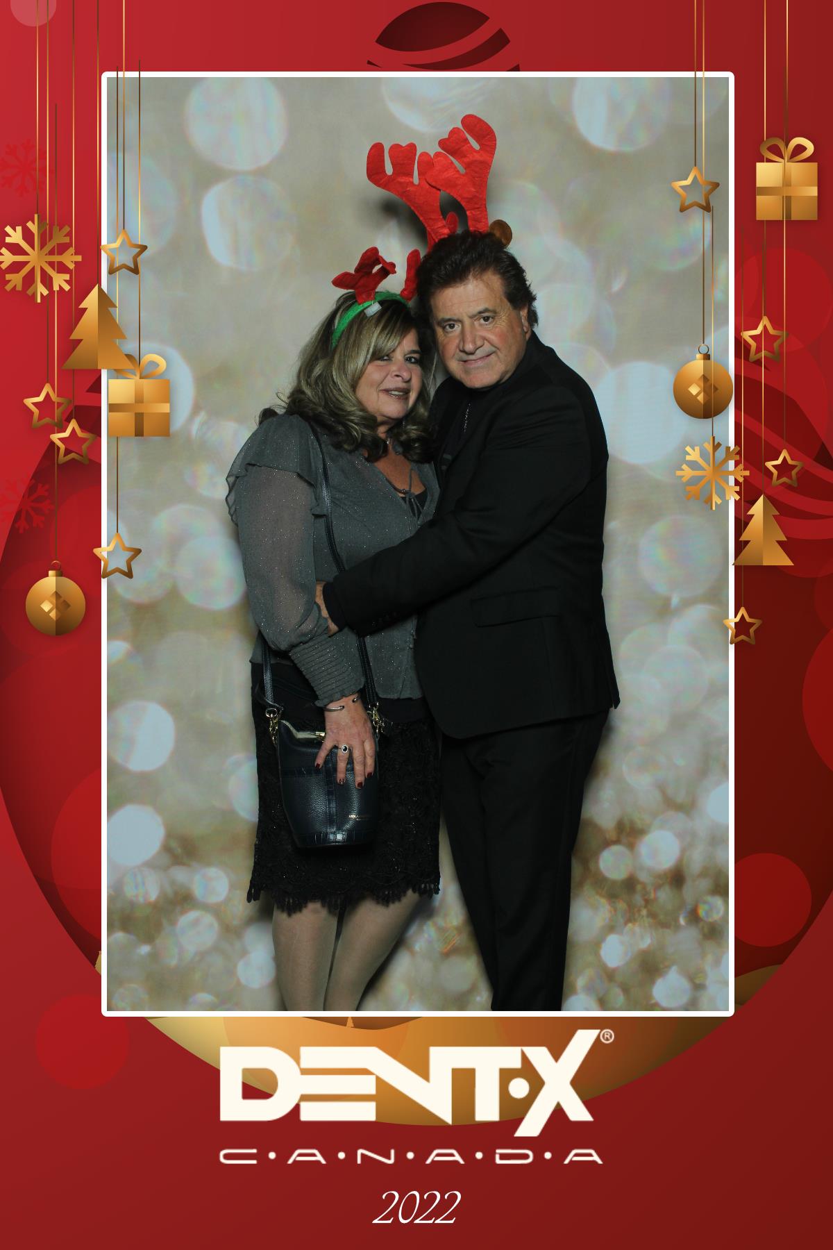 Dent-X Canada Christmas Party | View more photos from the event at gallery.myselfiemirror.ca/u/romanmyselfiemirrorca/Dent-X-Canada-Christmas-Party